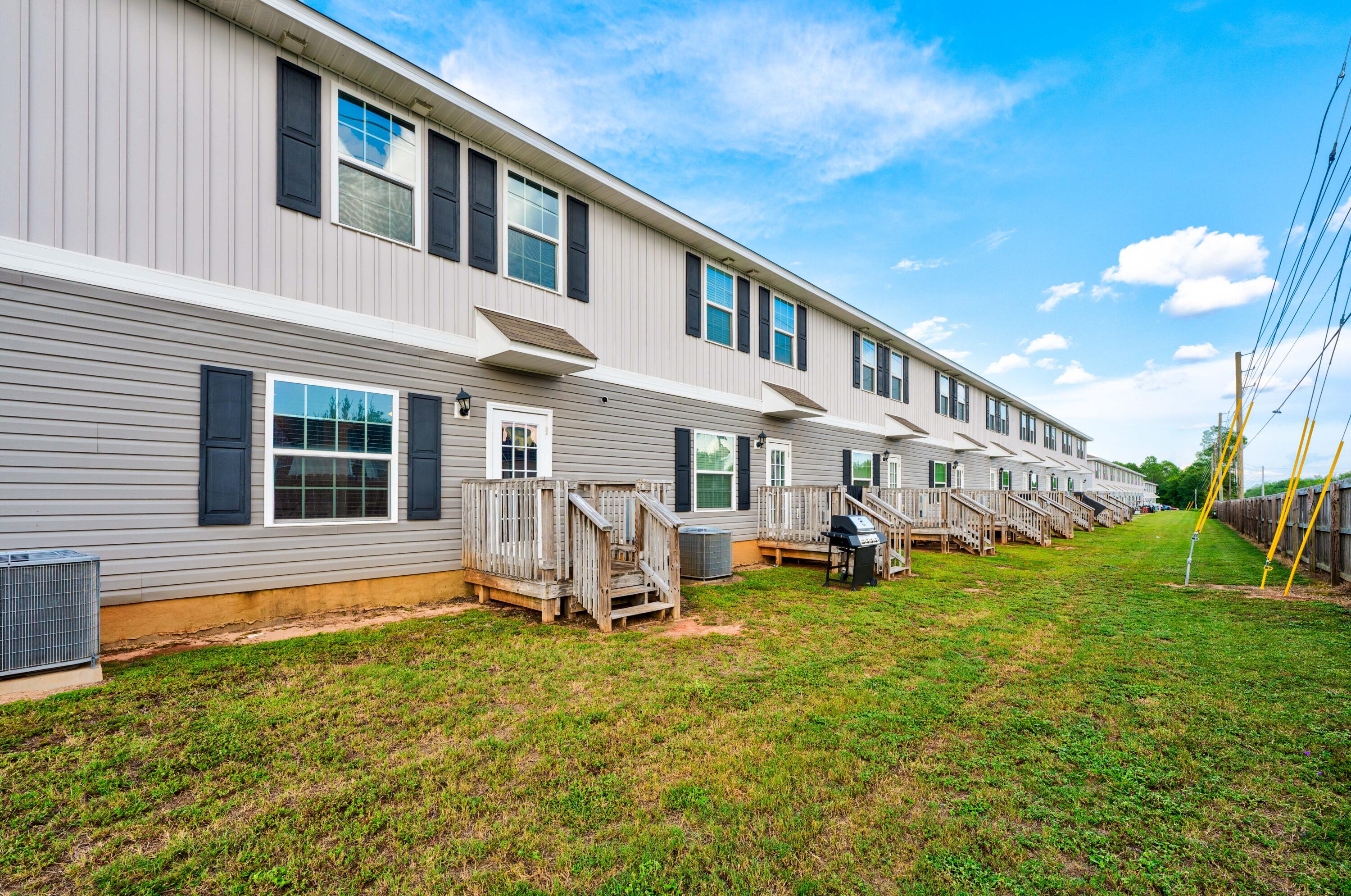 IRON HORSE T/H - Residential