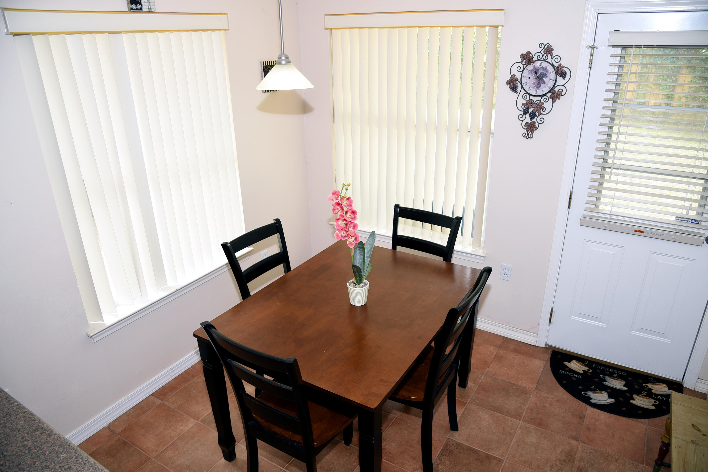 WEST NAVARRE - Residential