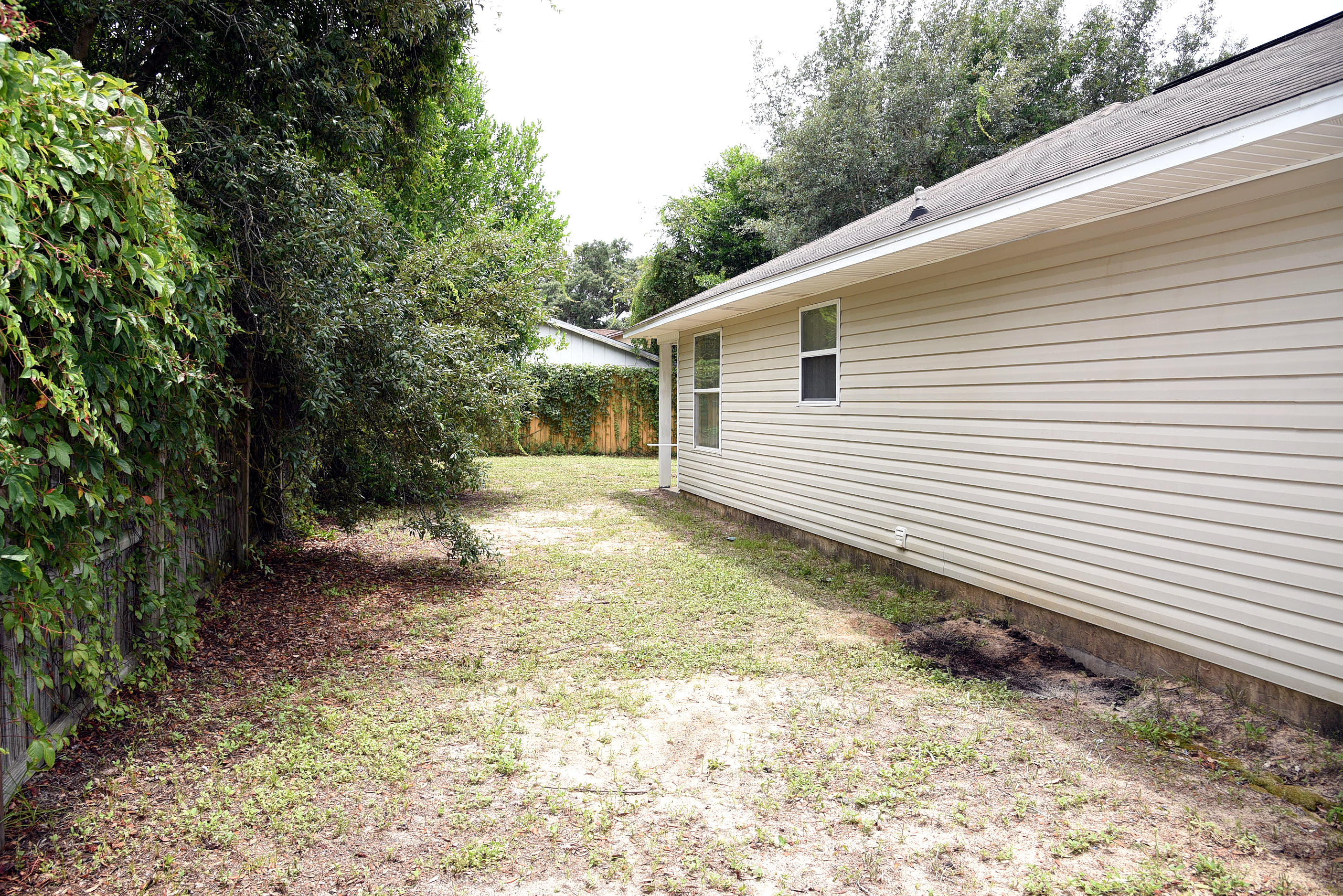 WEST NAVARRE - Residential