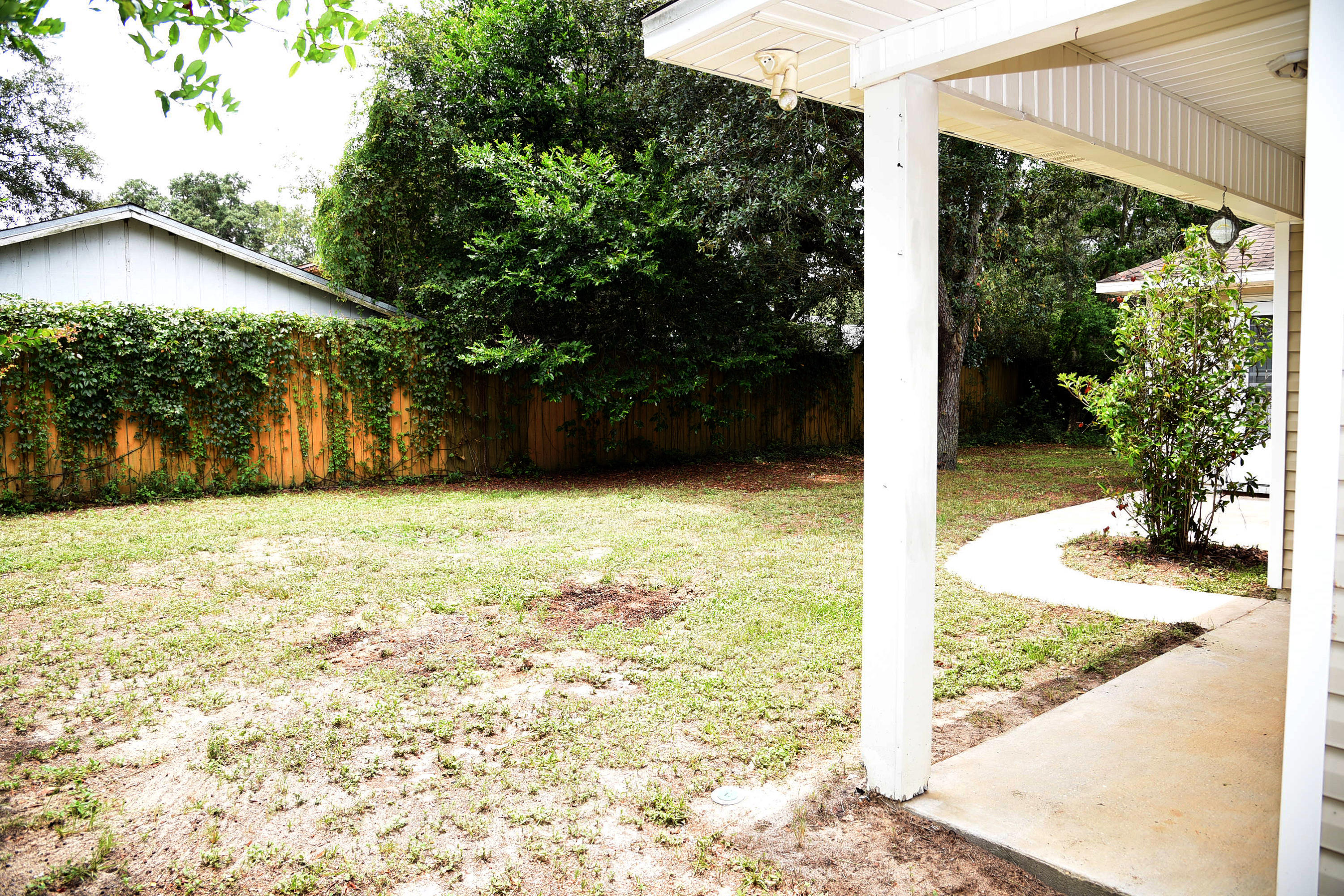 WEST NAVARRE - Residential