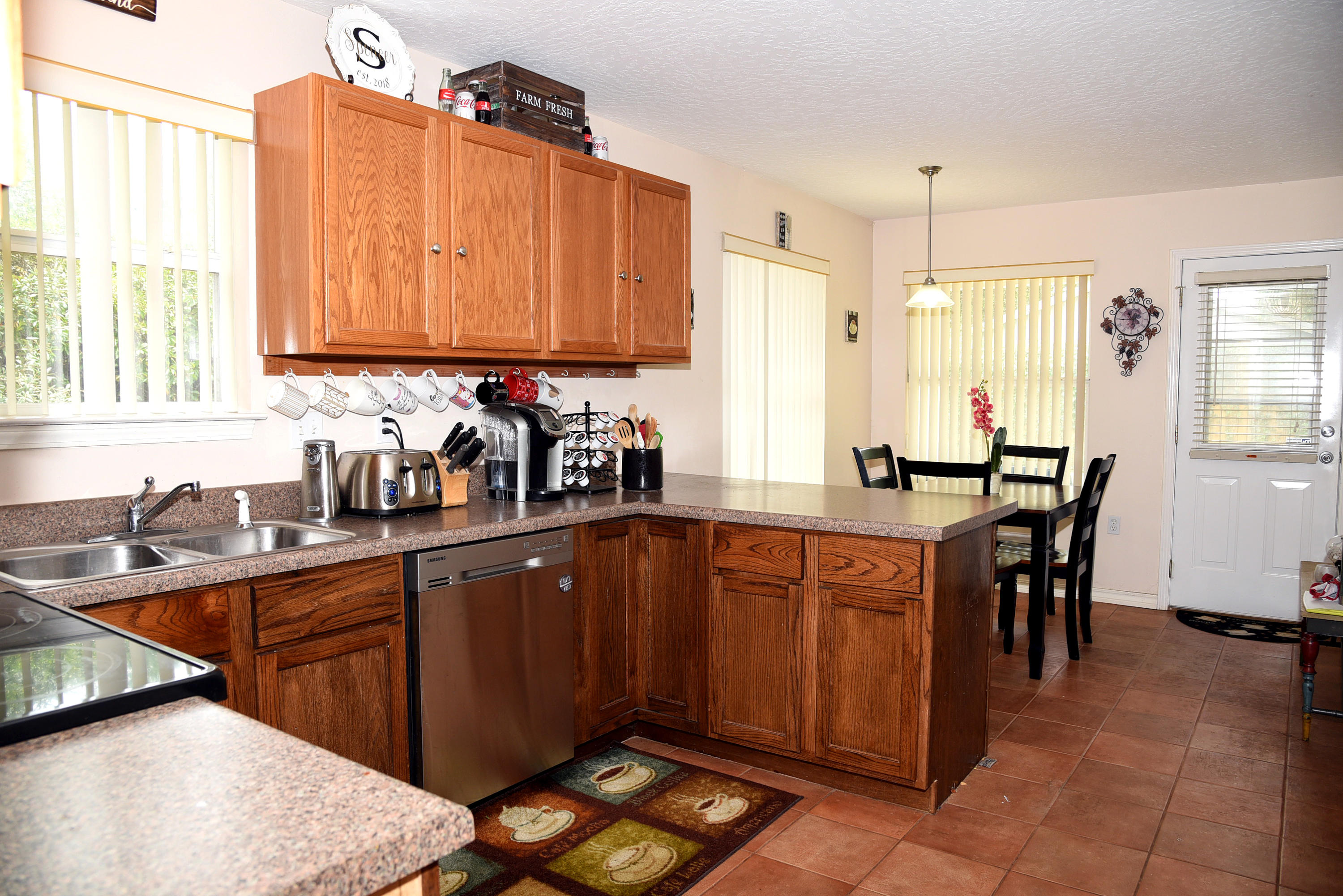 WEST NAVARRE - Residential