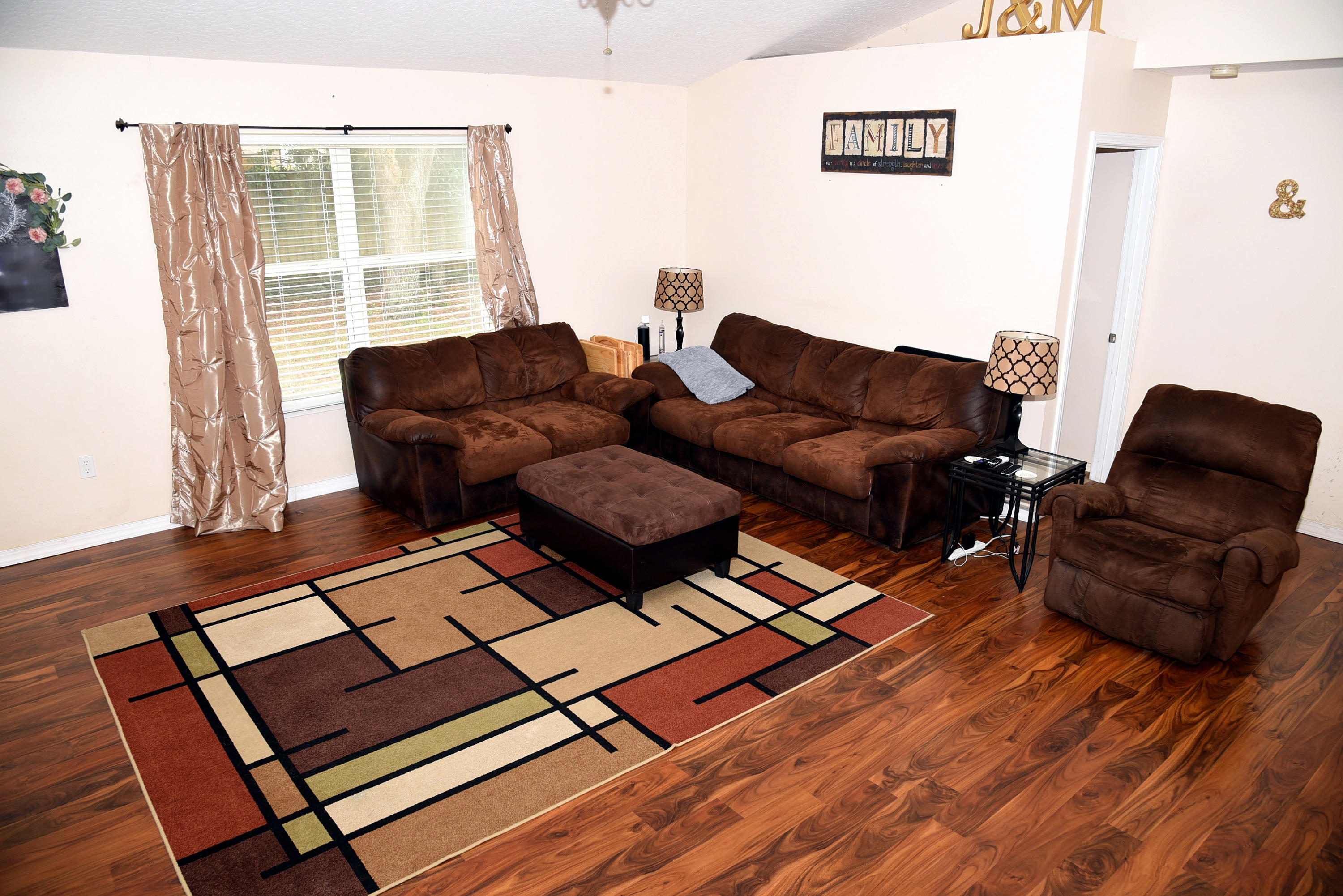 WEST NAVARRE - Residential