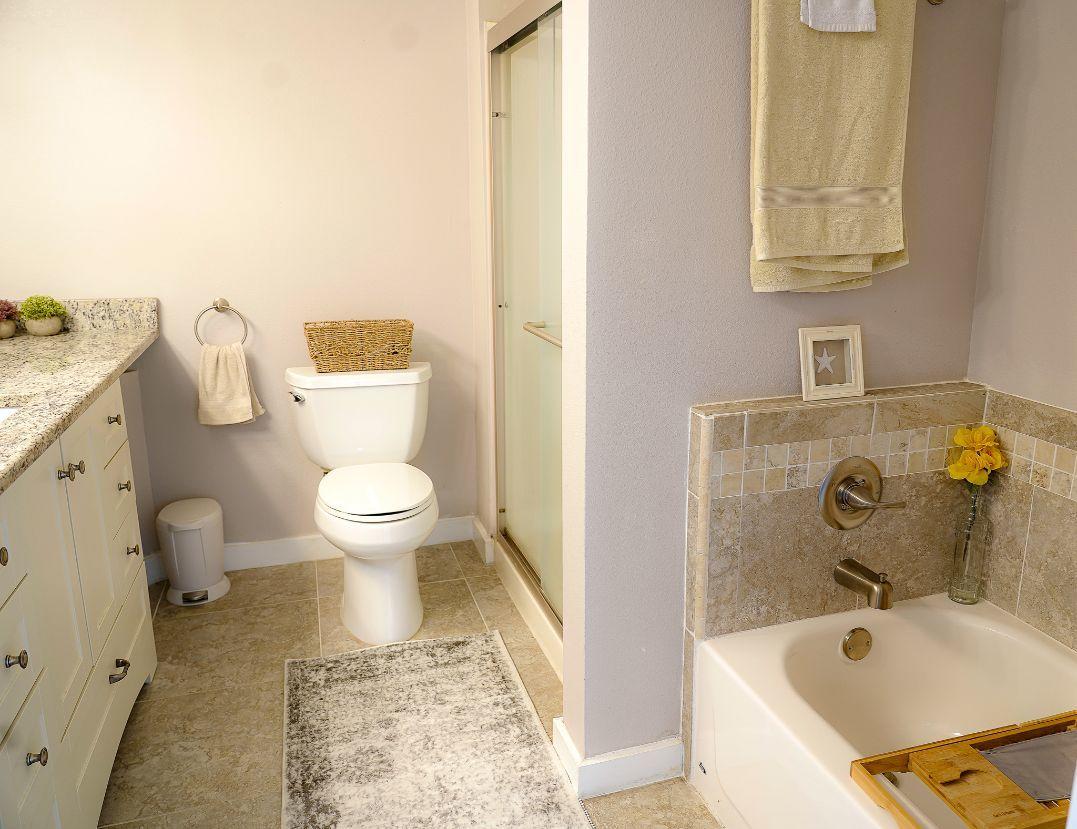 HOLIDAY SHORES ESTATES - Residential