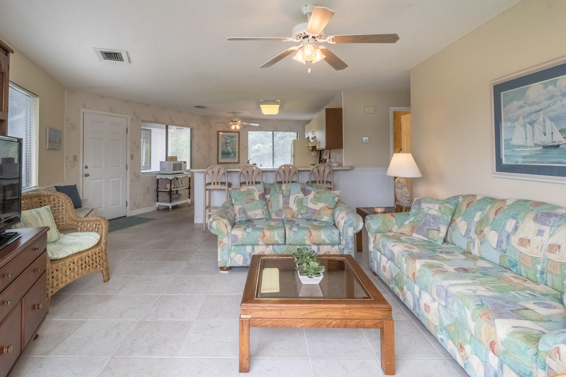 CRYSTAL VILLAGE CONDO PH I - Residential