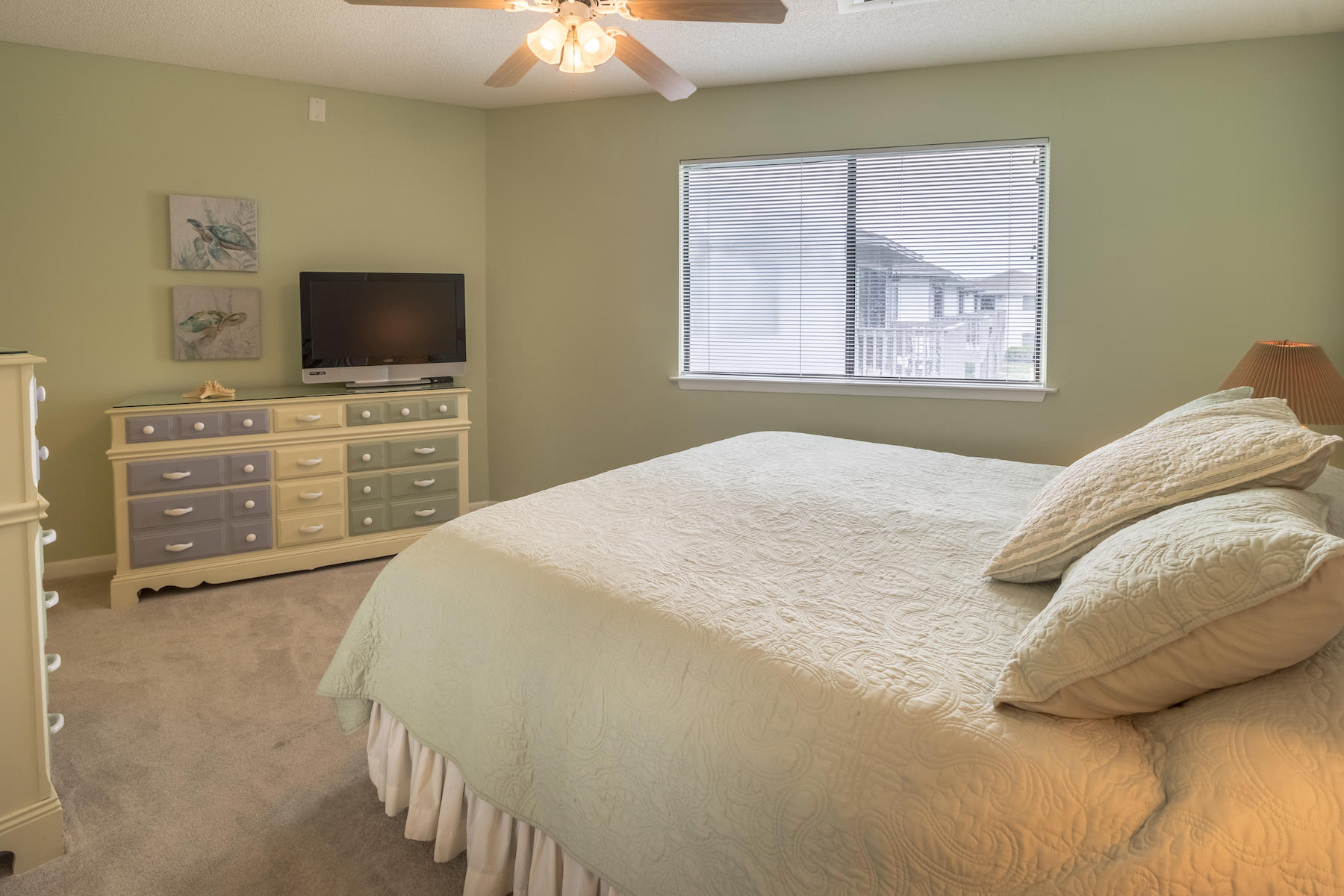 CRYSTAL VILLAGE CONDO PH I - Residential