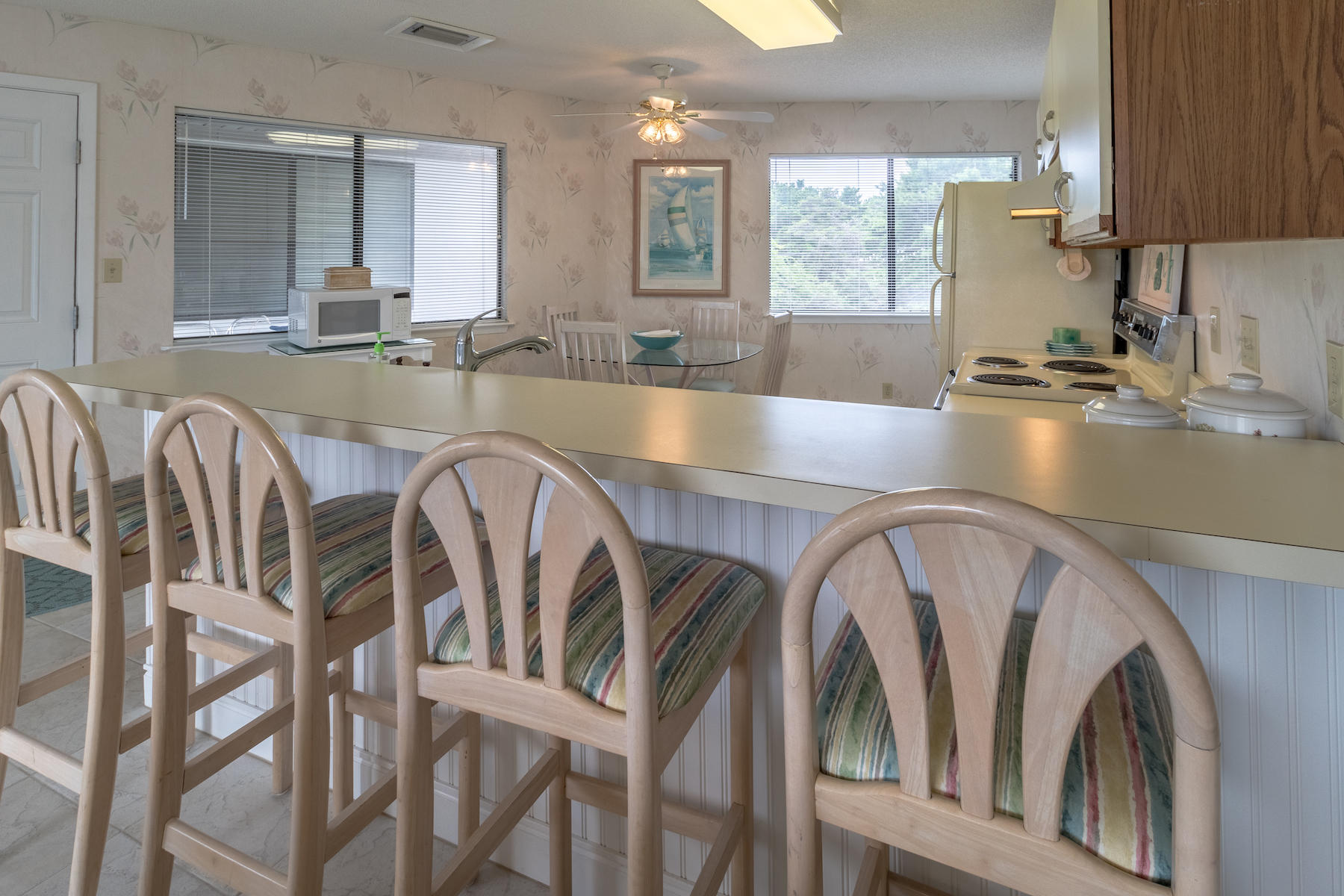 CRYSTAL VILLAGE CONDO PH I - Residential