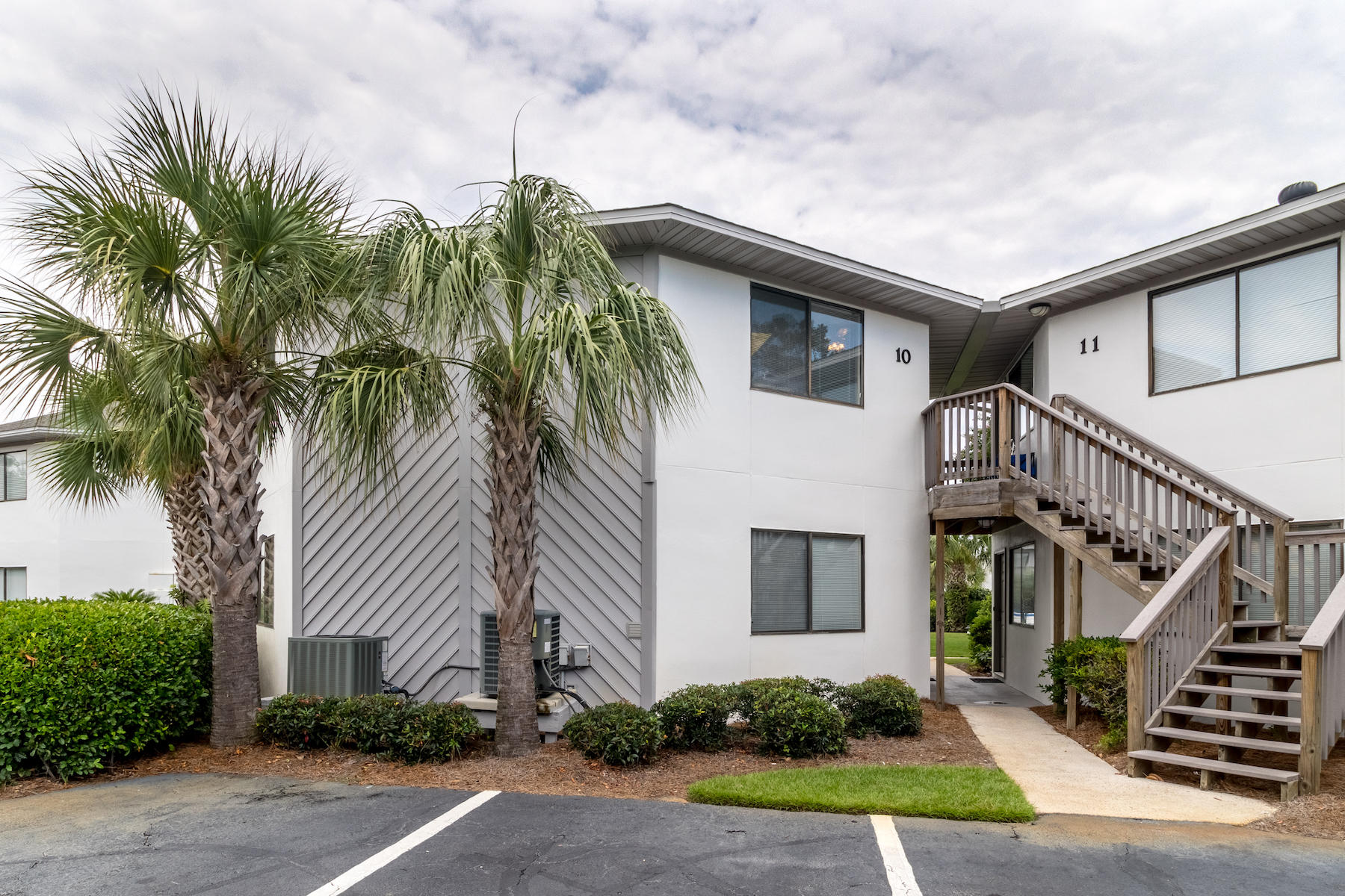 CRYSTAL VILLAGE CONDO PH I - Residential