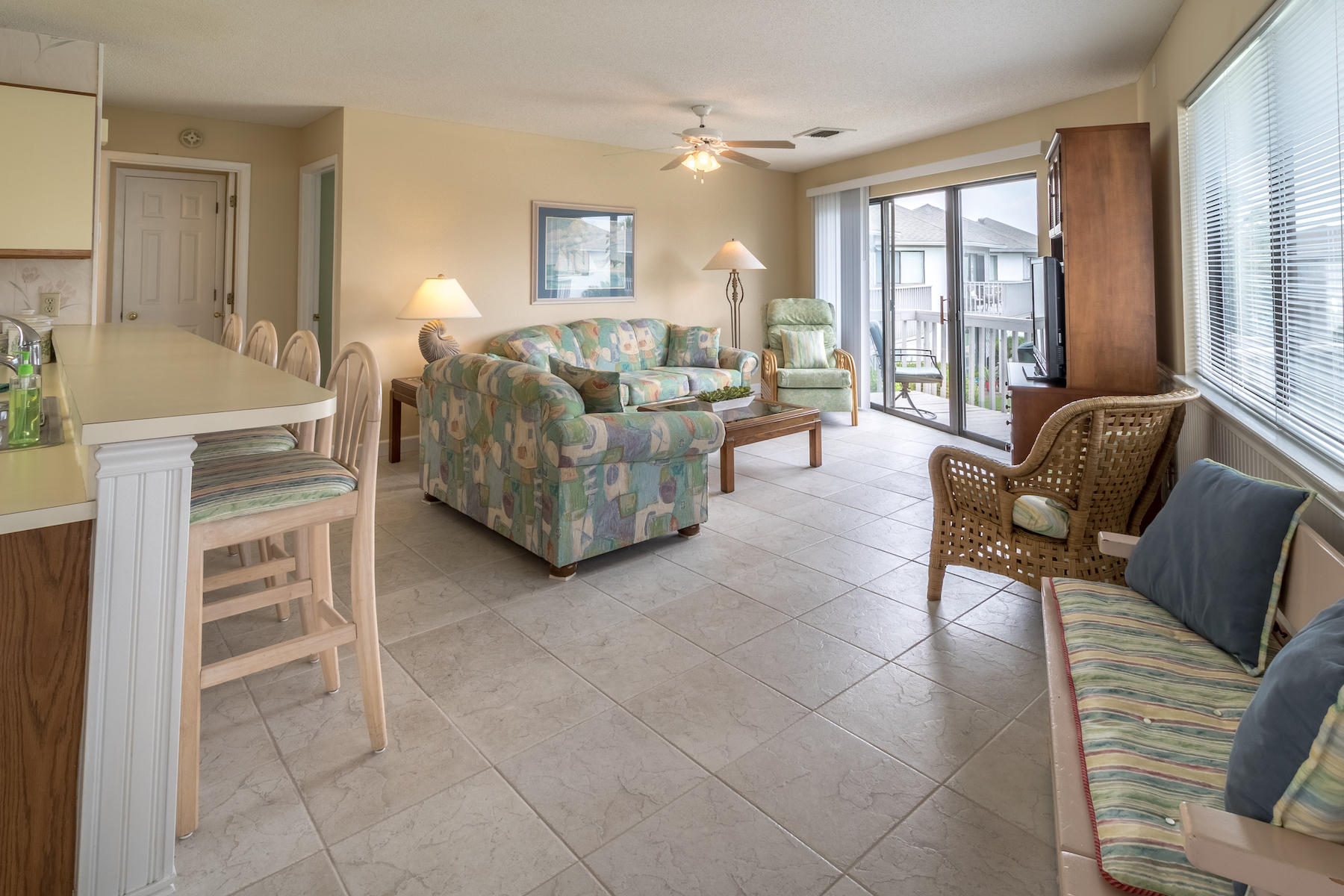 CRYSTAL VILLAGE CONDO PH I - Residential