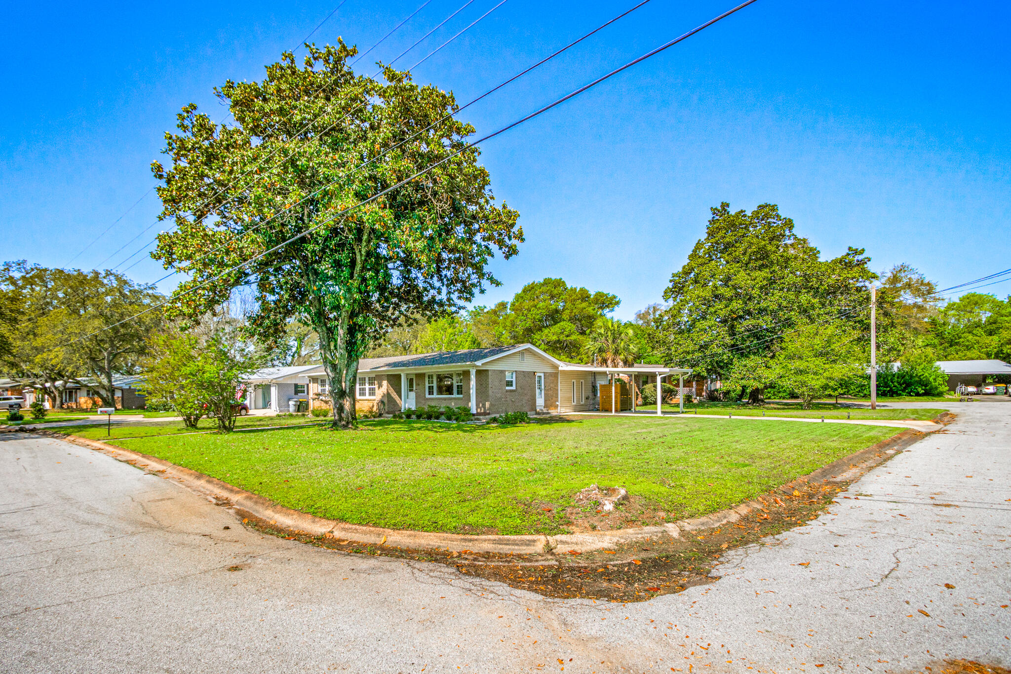 ELLIOTTS POINT 10TH ADDN - Residential