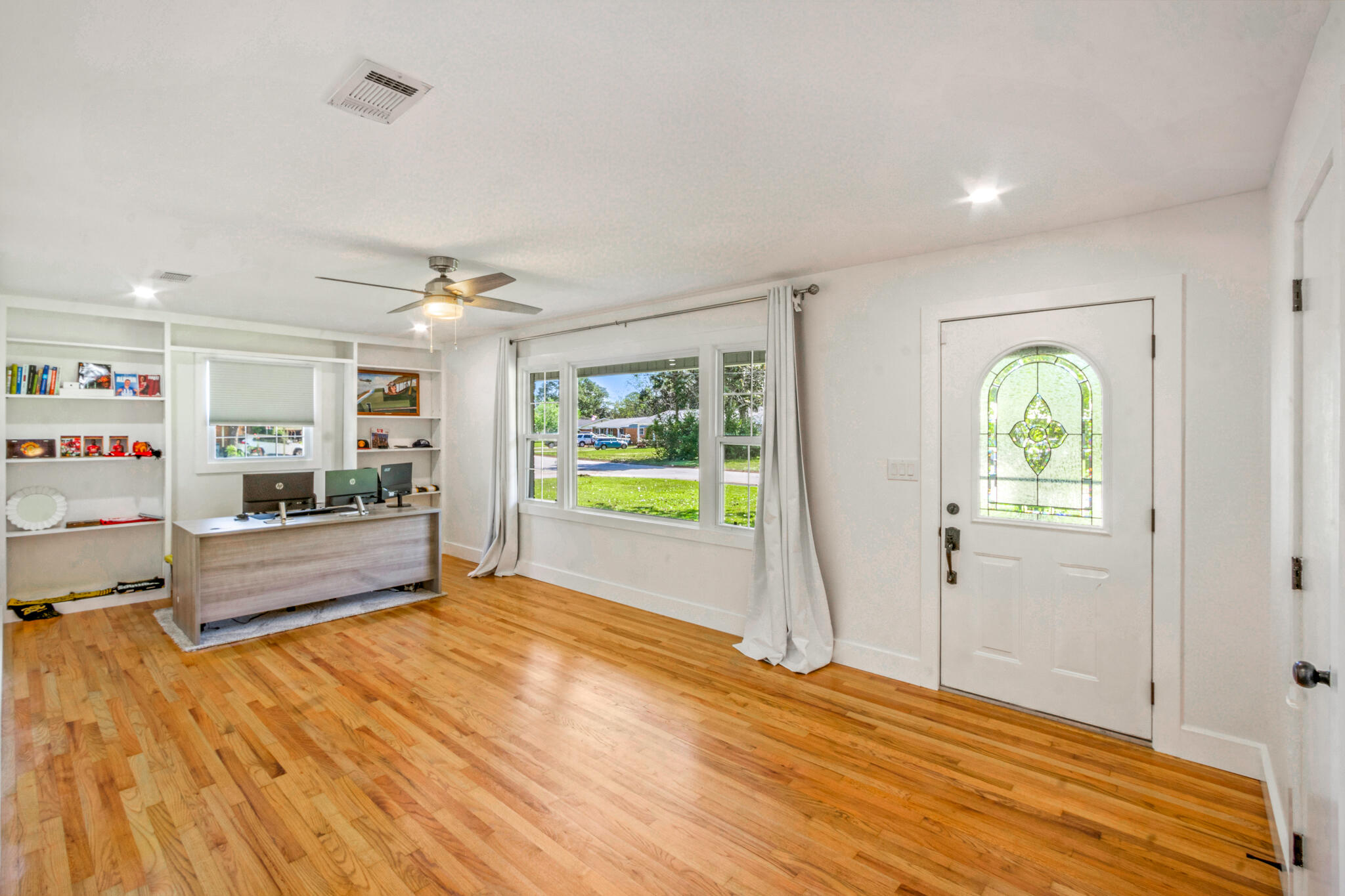 ELLIOTTS POINT 10TH ADDN - Residential