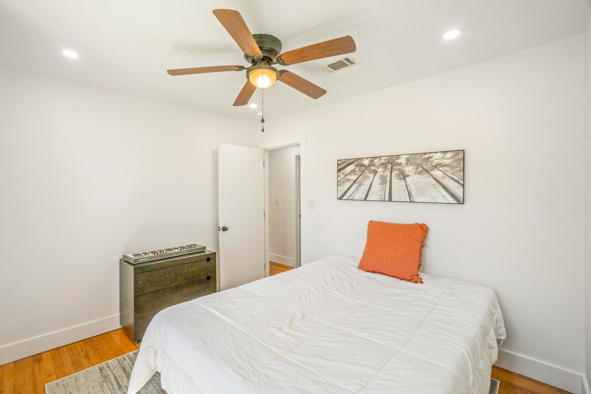 ELLIOTTS POINT 10TH ADDN - Residential