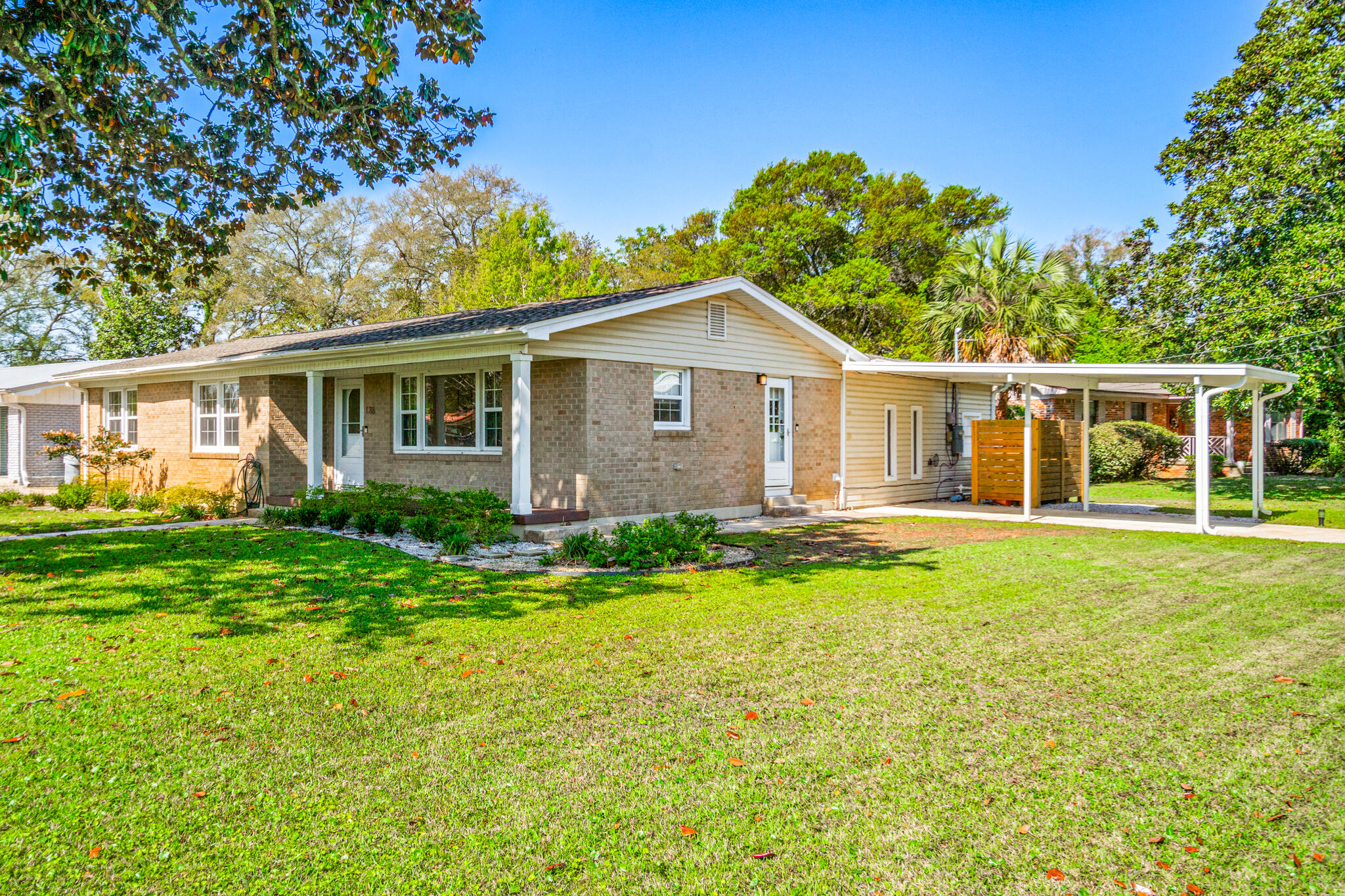 ELLIOTTS POINT 10TH ADDN - Residential