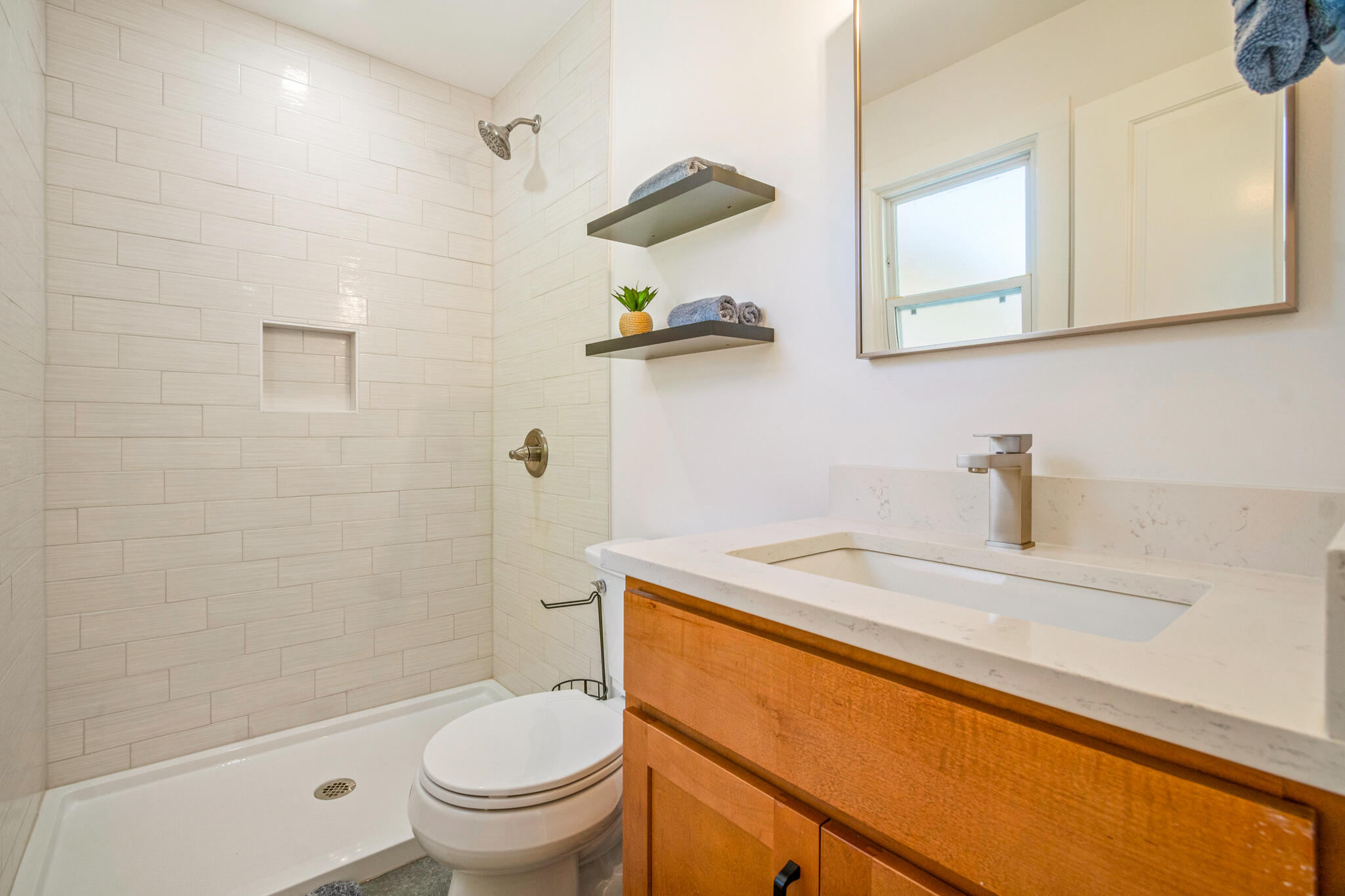 ELLIOTTS POINT 10TH ADDN - Residential