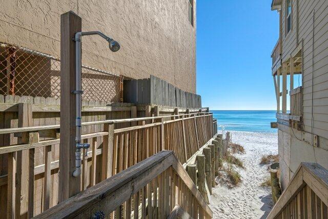 MIRAMAR BEACH VILLAS - Residential Lease