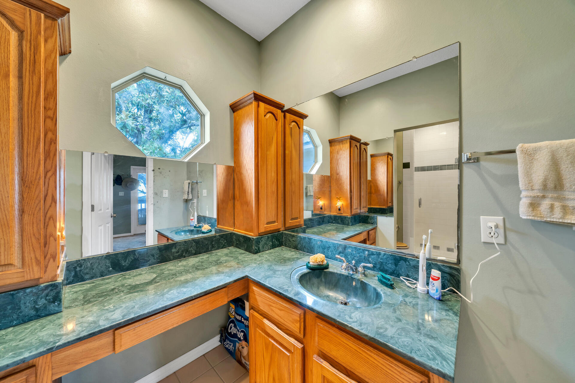 BAY BREEZE - Residential