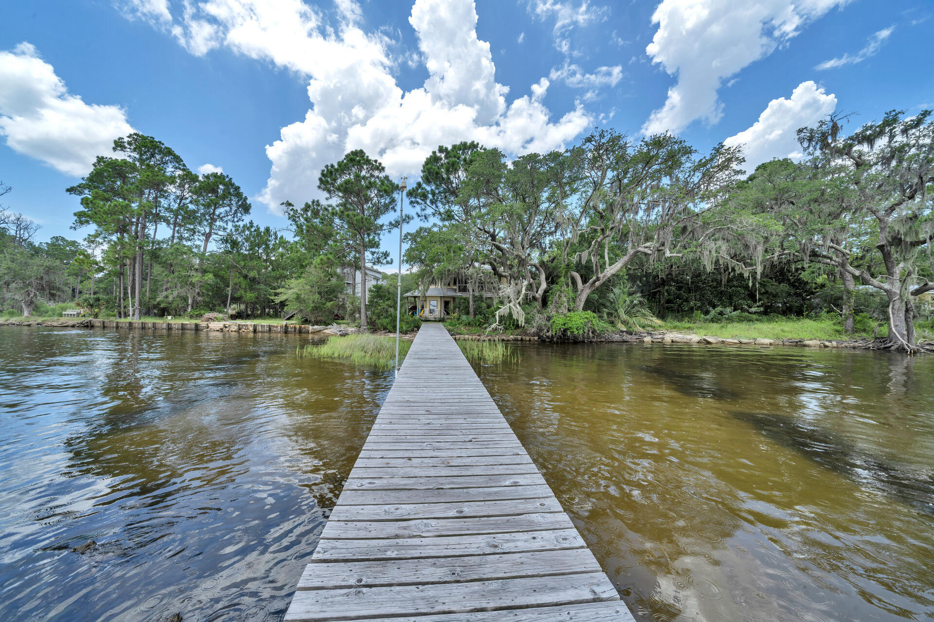 BAY BREEZE - Residential