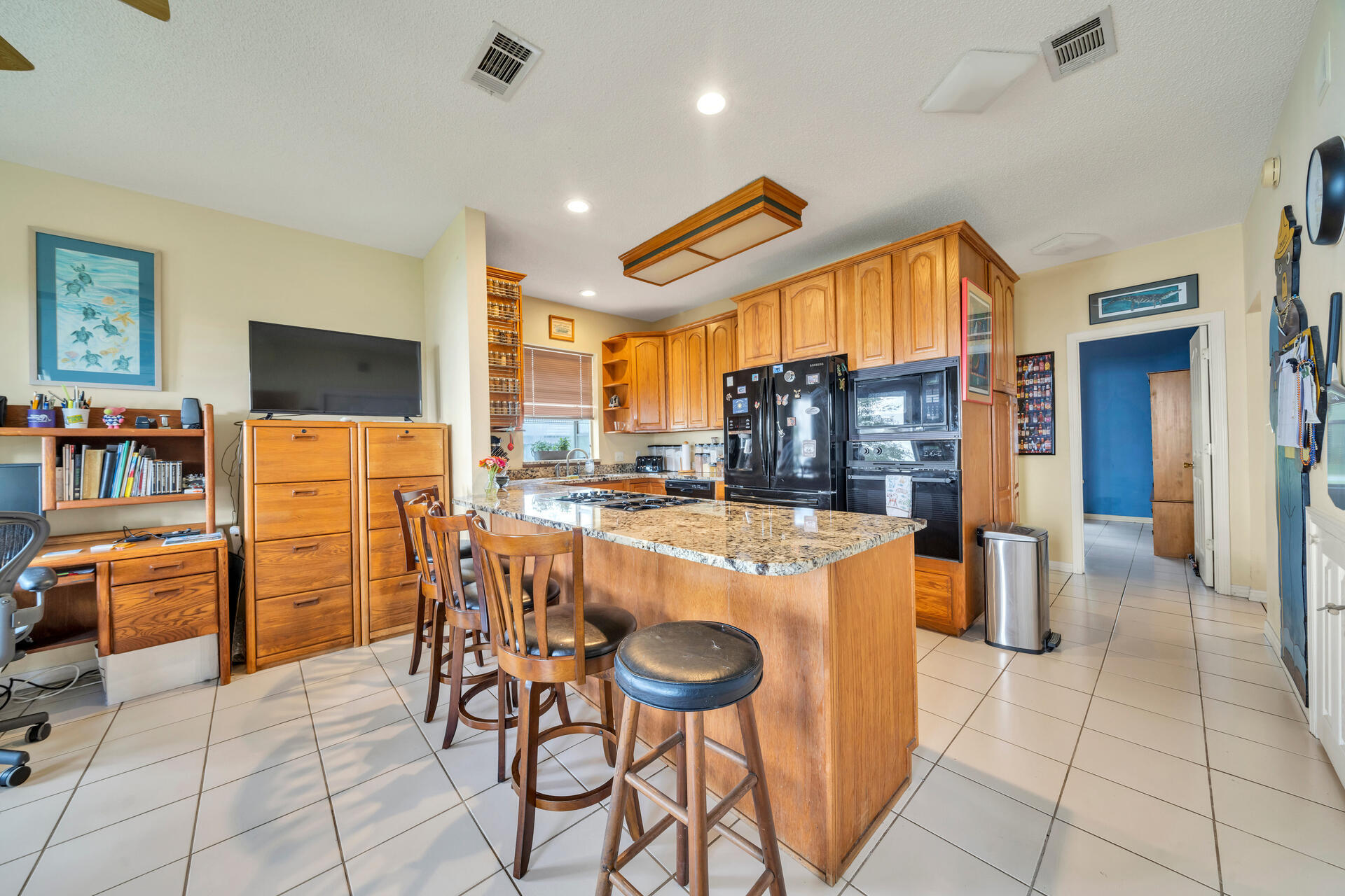 BAY BREEZE - Residential