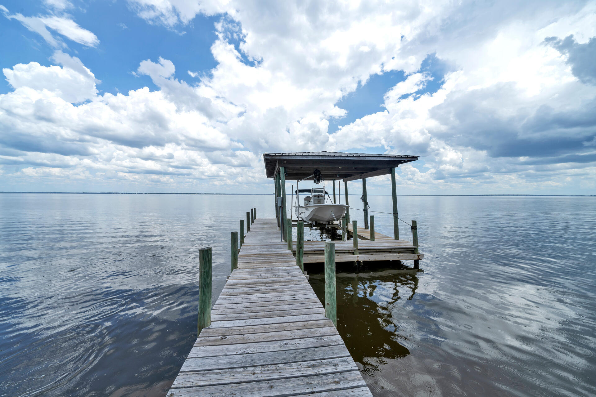 BAY BREEZE - Residential