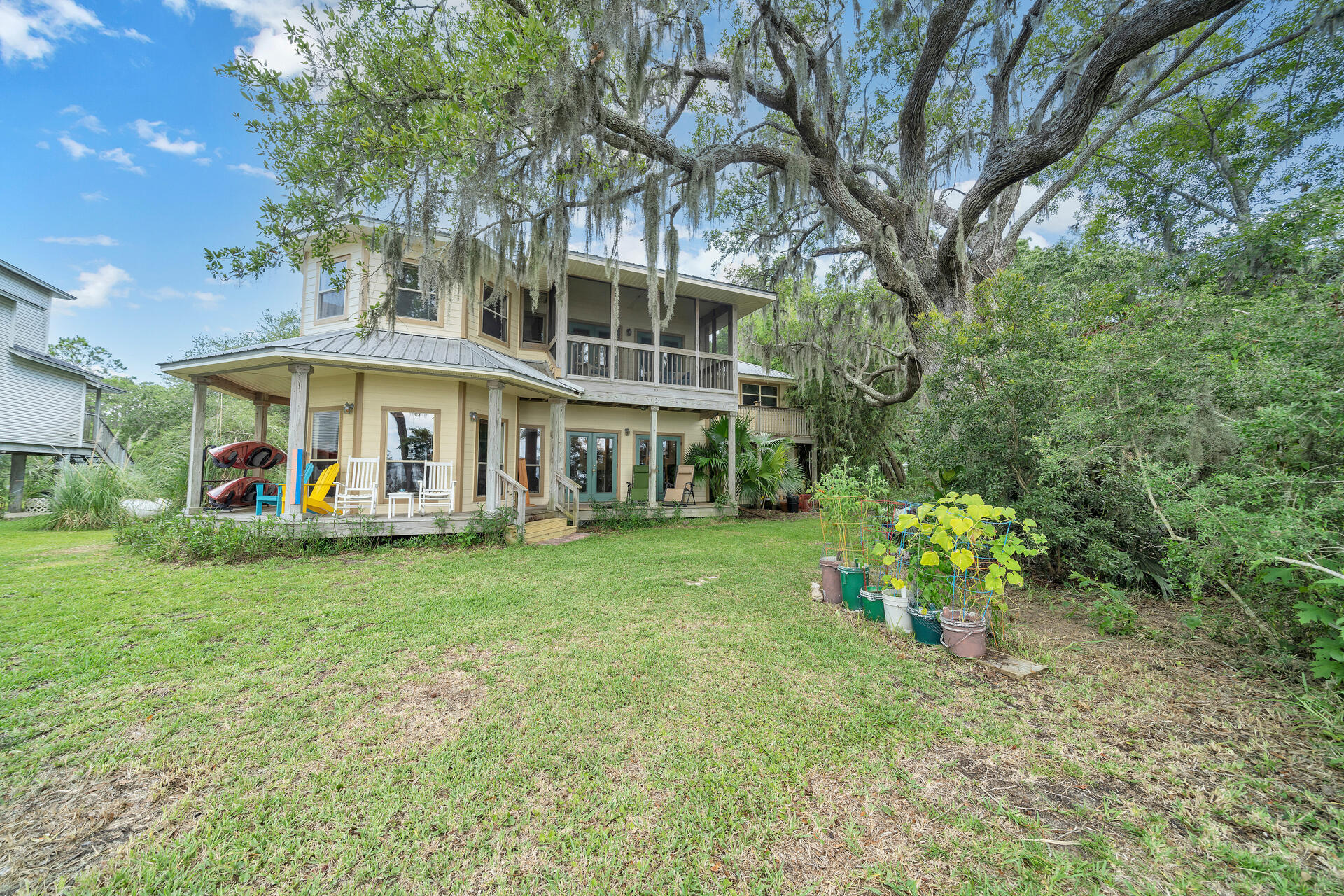 BAY BREEZE - Residential
