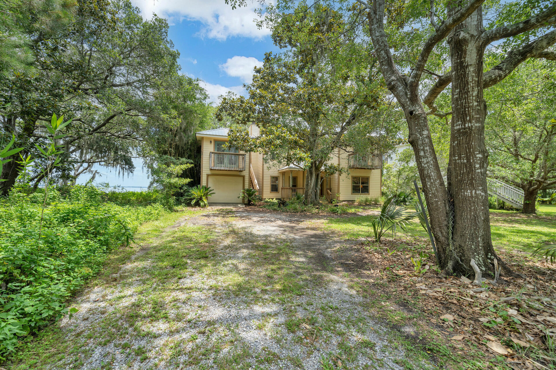 BAY BREEZE - Residential