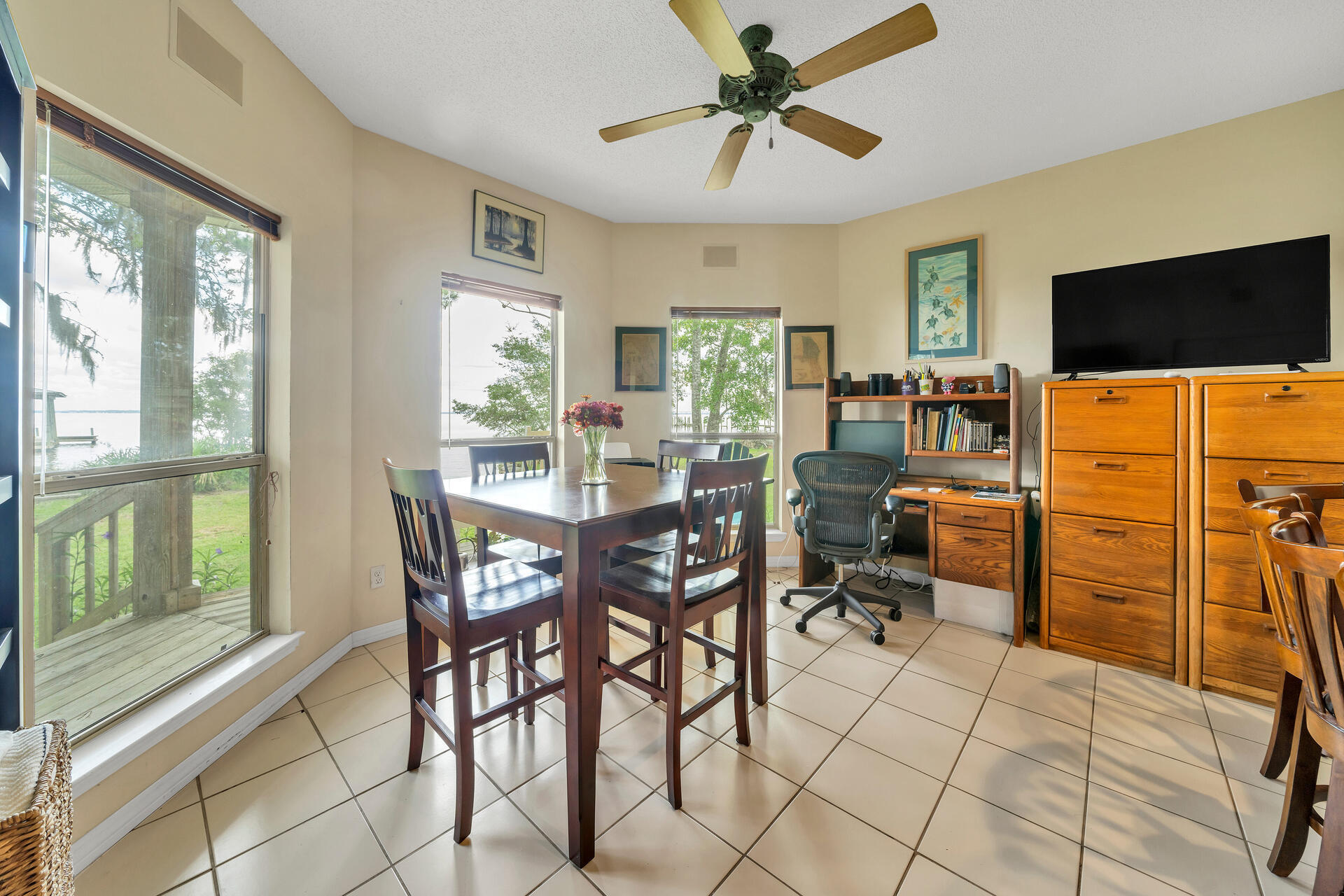 BAY BREEZE - Residential
