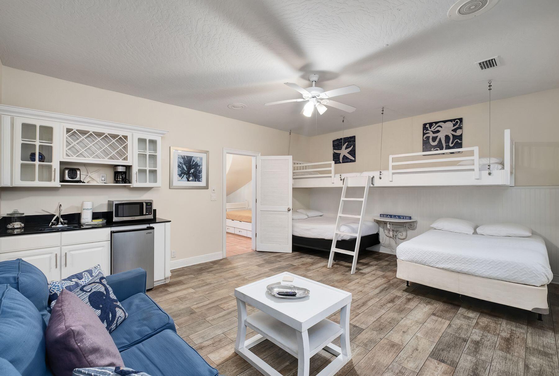 TERRA COTTA TERRACE - Residential