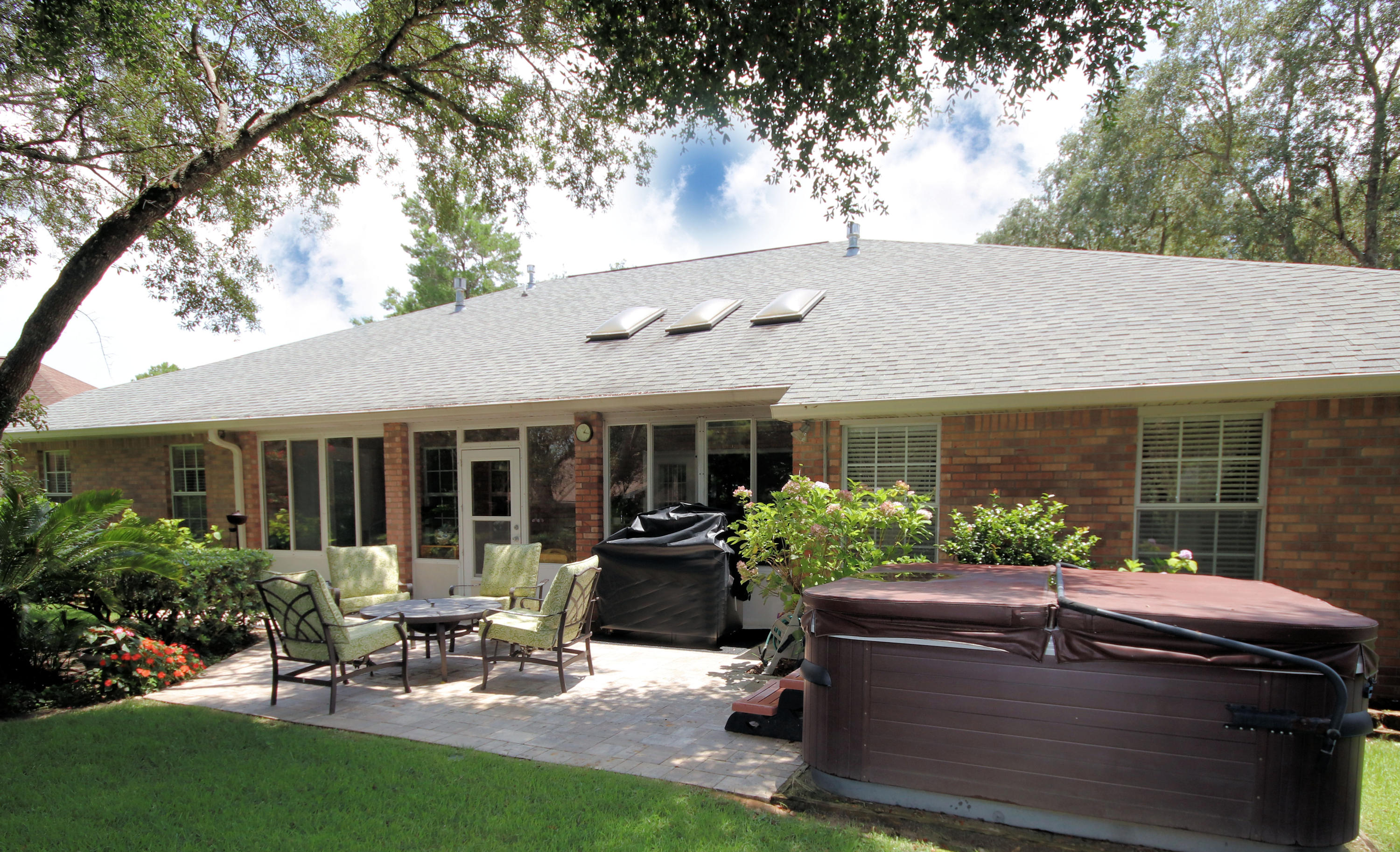 PARKWOOD ESTATES PH 1 BLUEWATER BAY - Residential