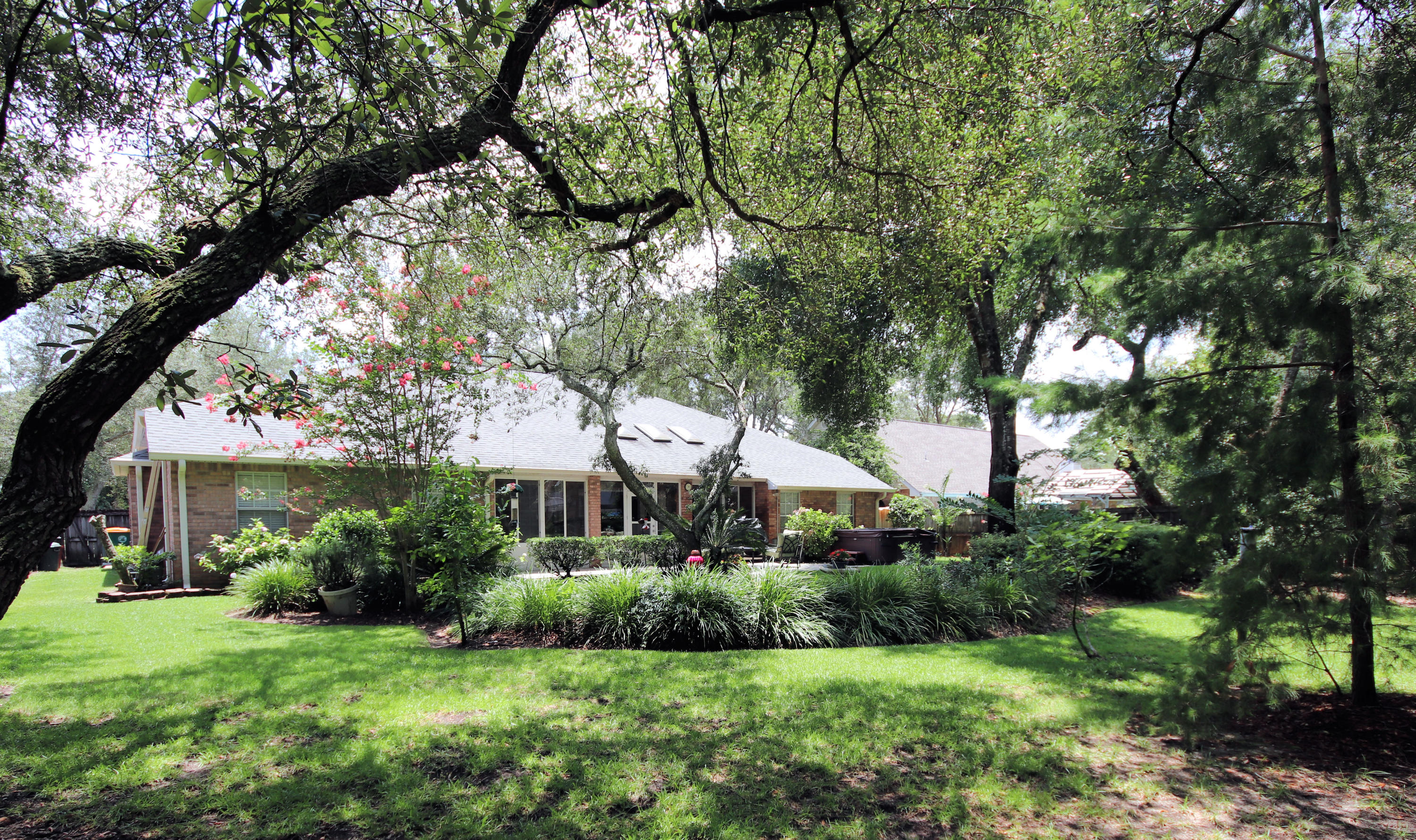 PARKWOOD ESTATES PH 1 BLUEWATER BAY - Residential