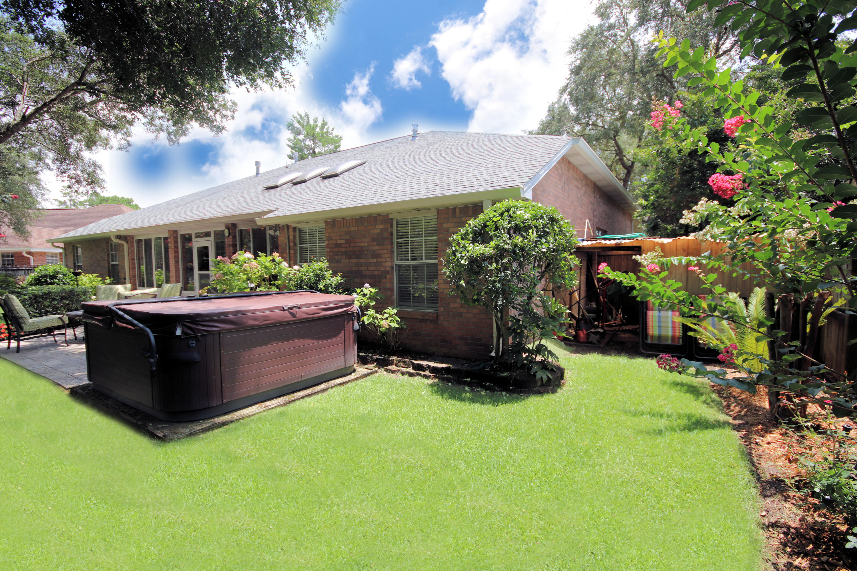 PARKWOOD ESTATES PH 1 BLUEWATER BAY - Residential