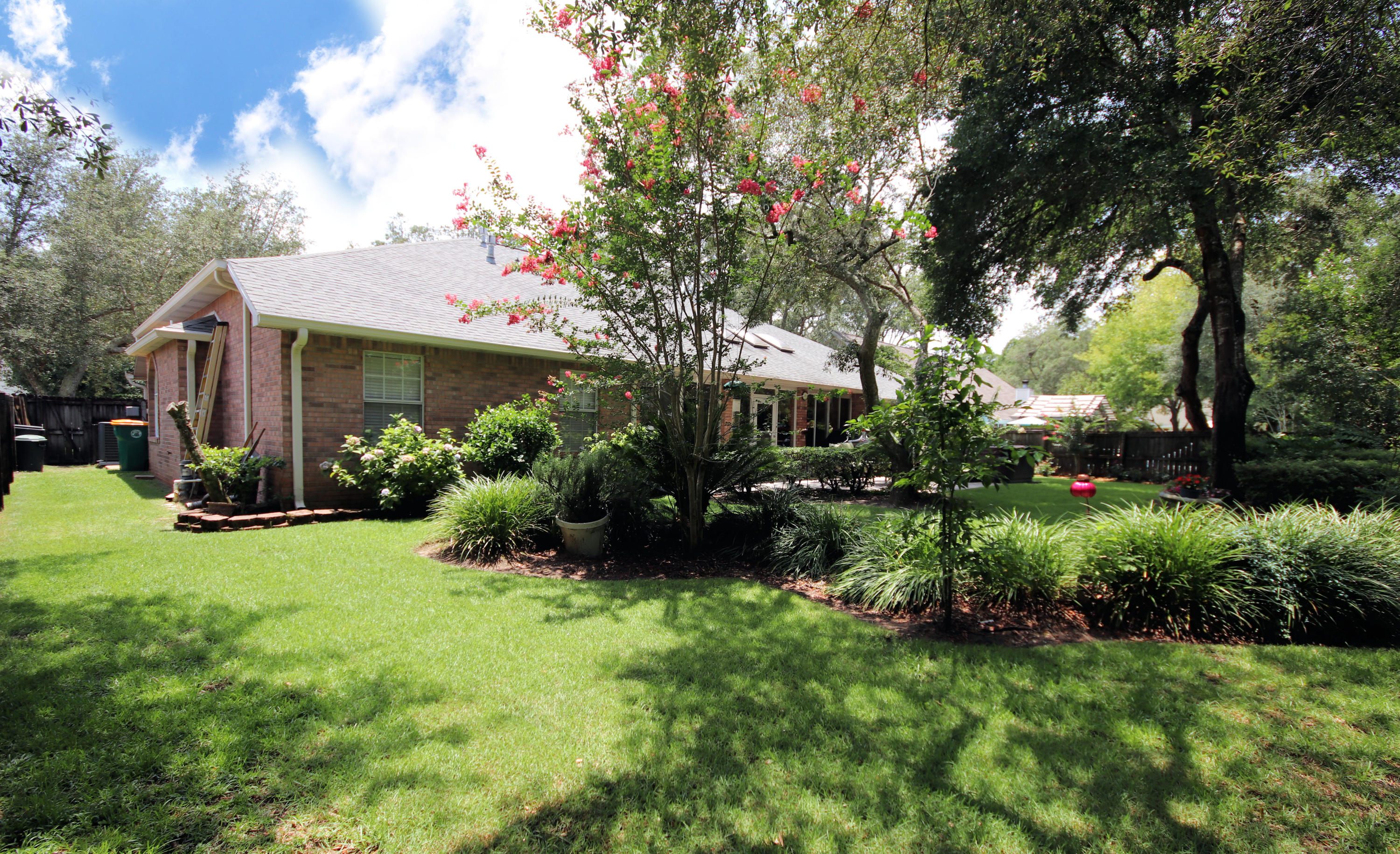 PARKWOOD ESTATES PH 1 BLUEWATER BAY - Residential