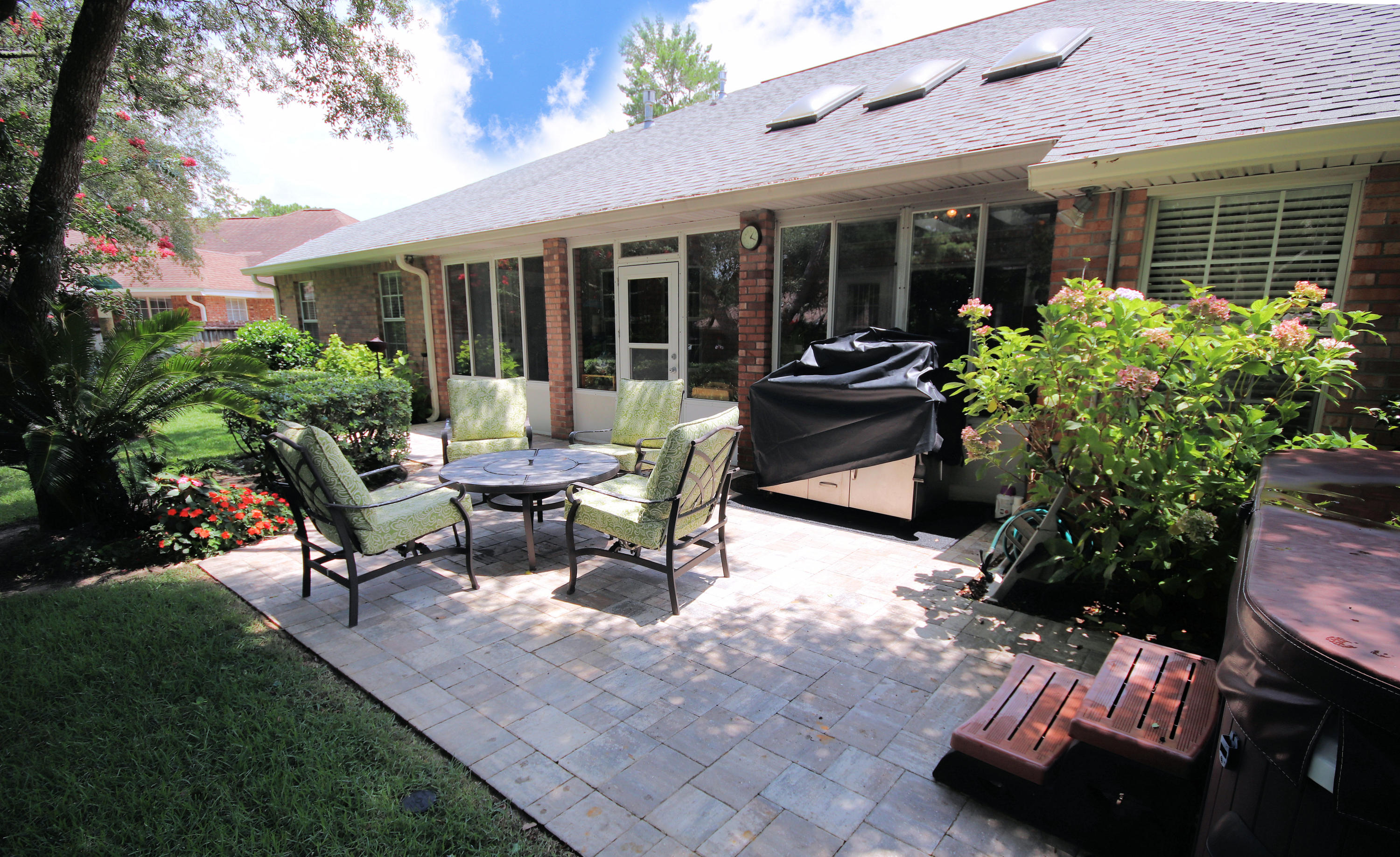 PARKWOOD ESTATES PH 1 BLUEWATER BAY - Residential