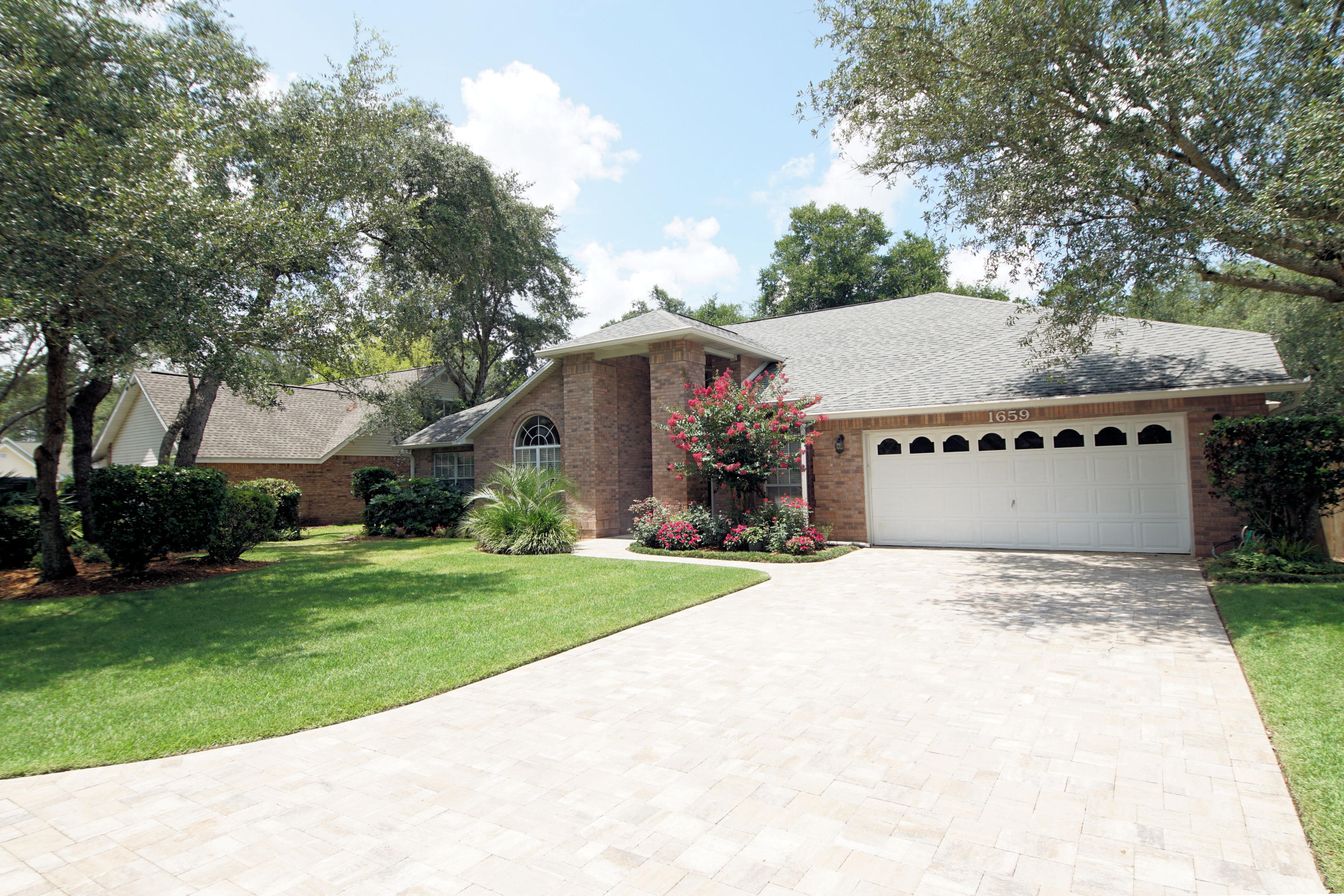PARKWOOD ESTATES PH 1 BLUEWATER BAY - Residential