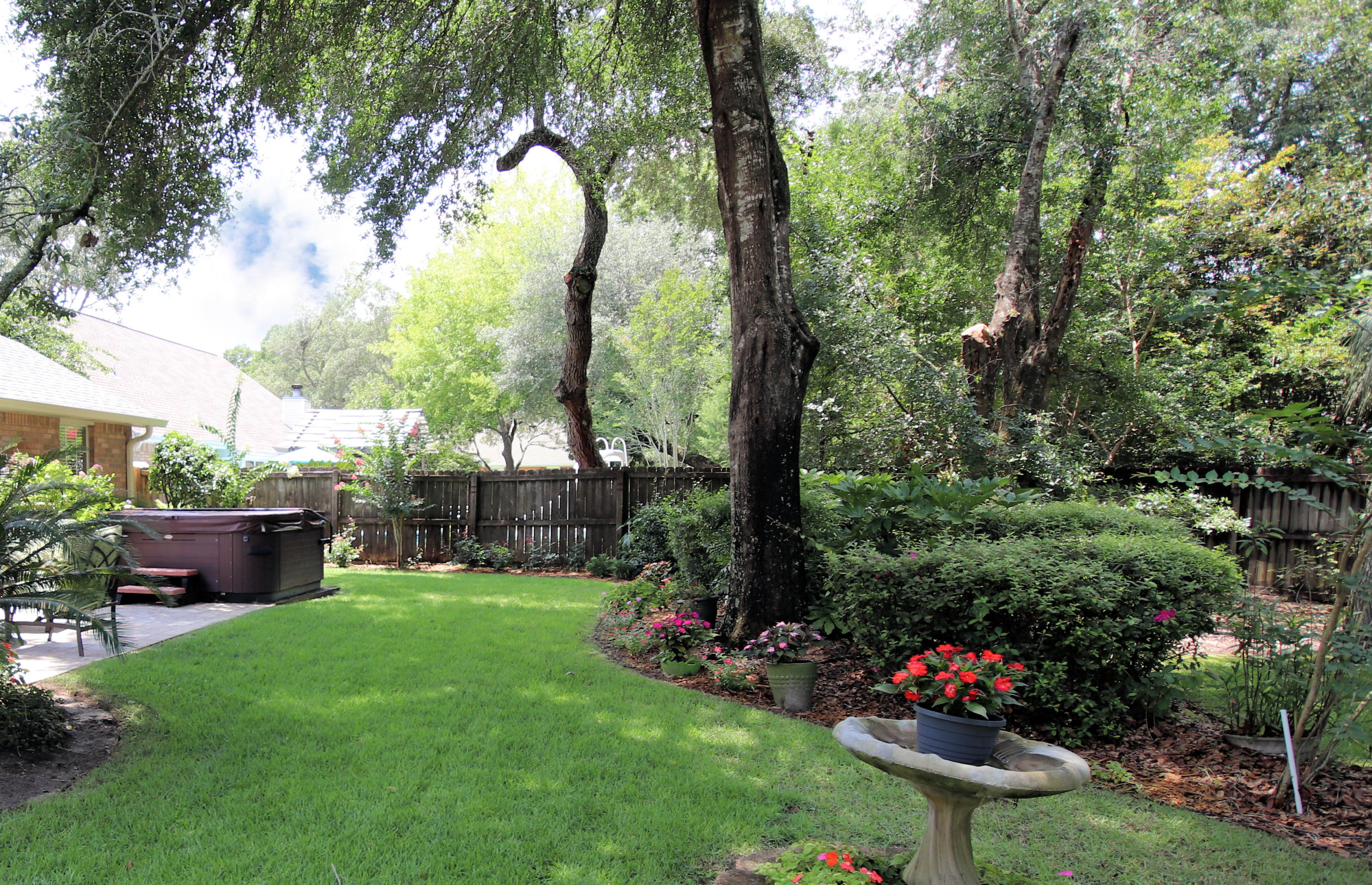 PARKWOOD ESTATES PH 1 BLUEWATER BAY - Residential