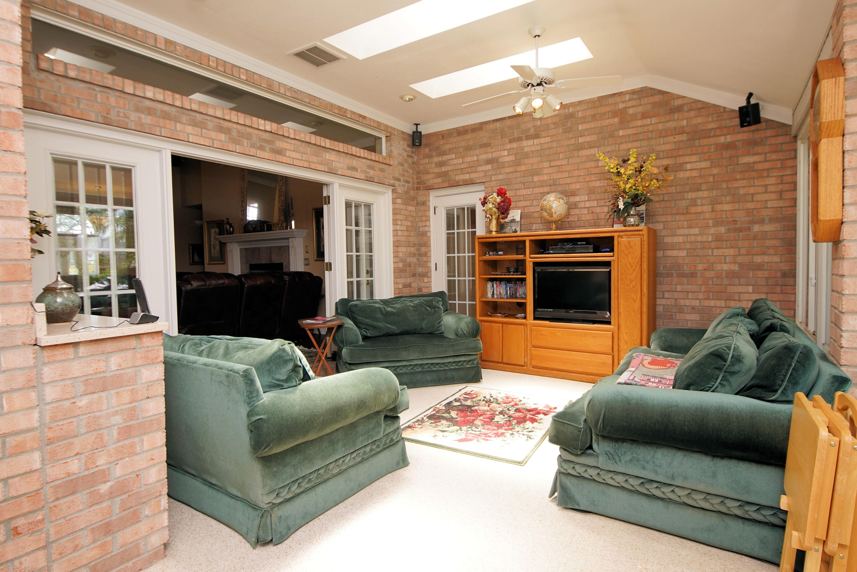PARKWOOD ESTATES PH 1 BLUEWATER BAY - Residential