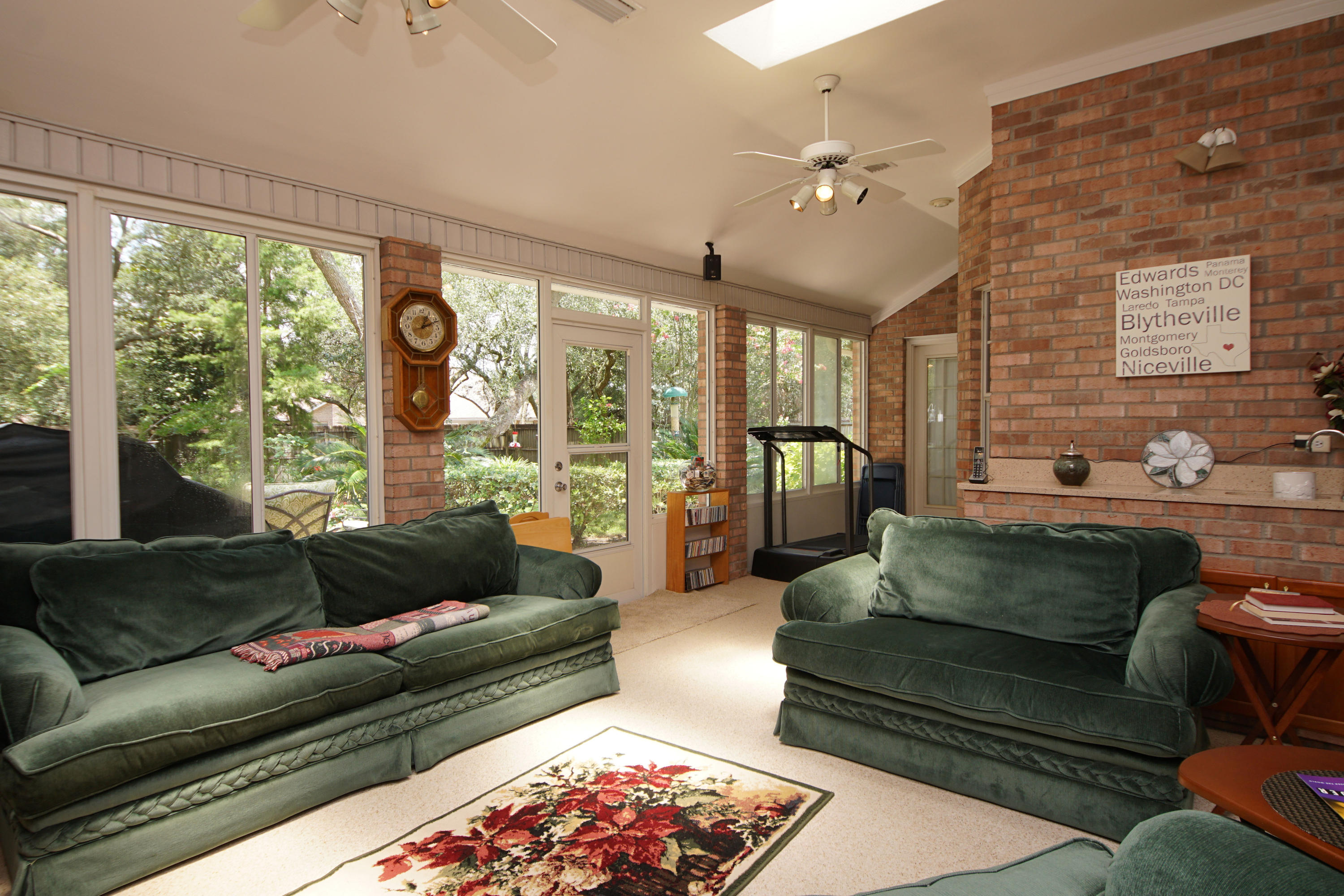 PARKWOOD ESTATES PH 1 BLUEWATER BAY - Residential