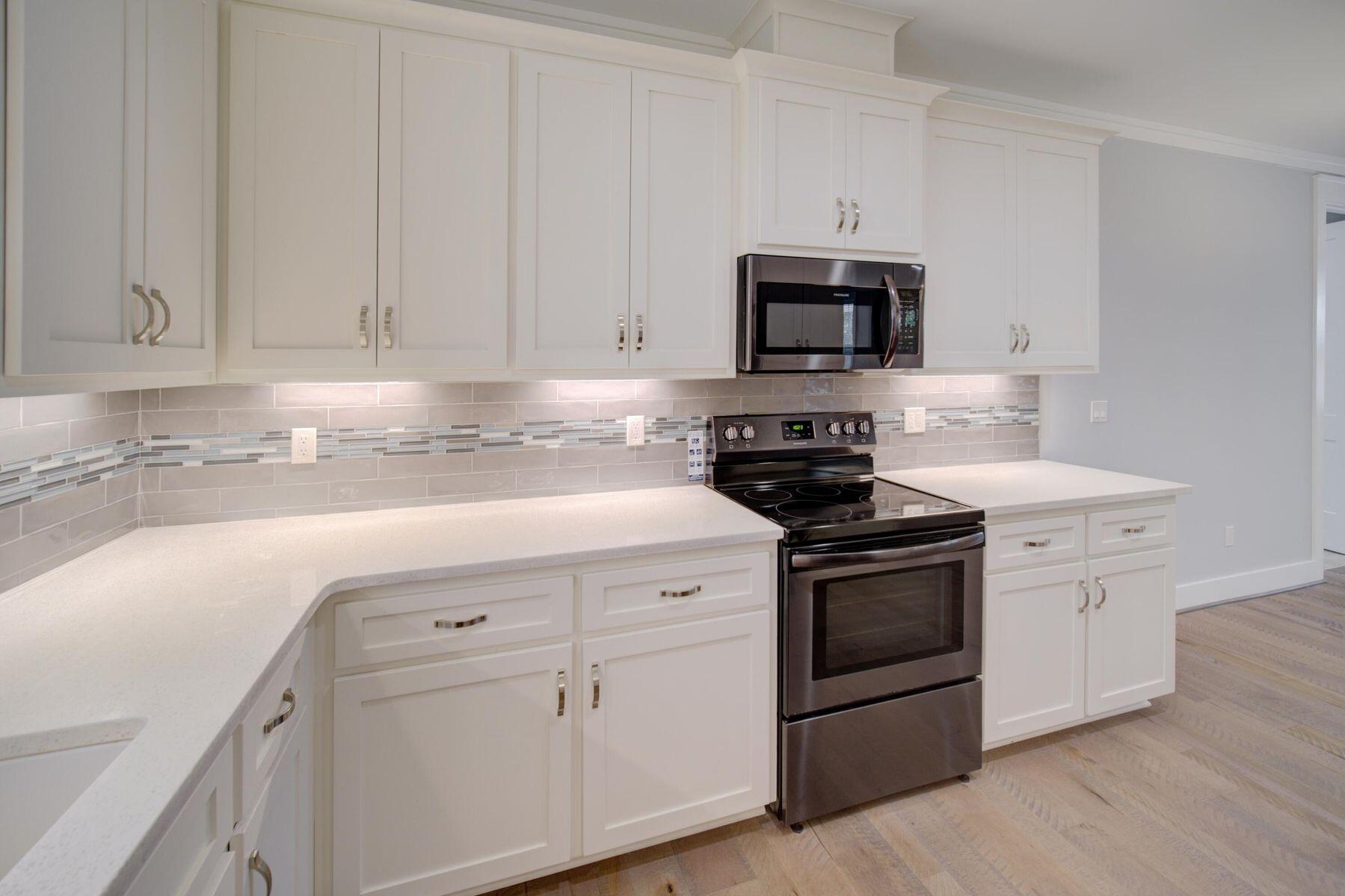 GRAYTON BAYOU - Residential