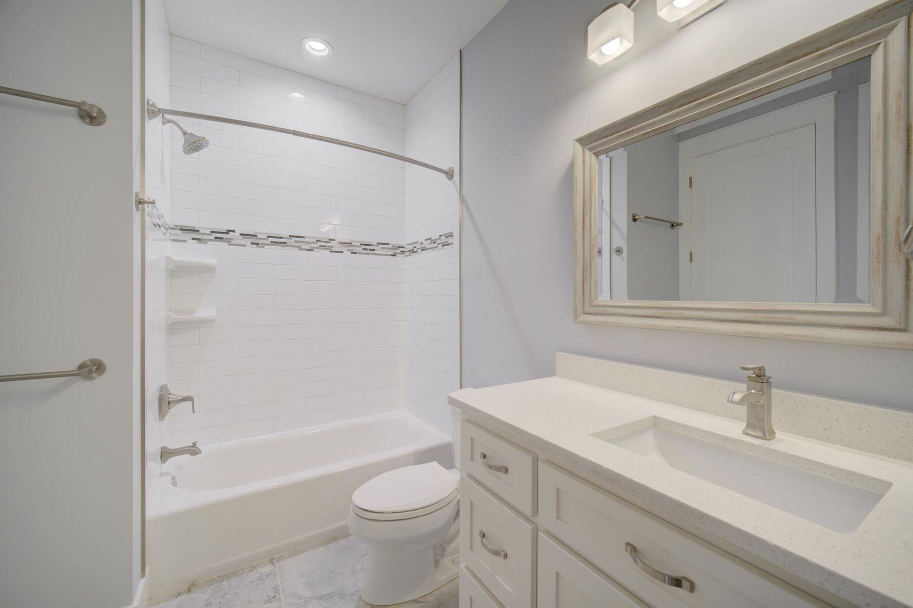 GRAYTON BAYOU - Residential