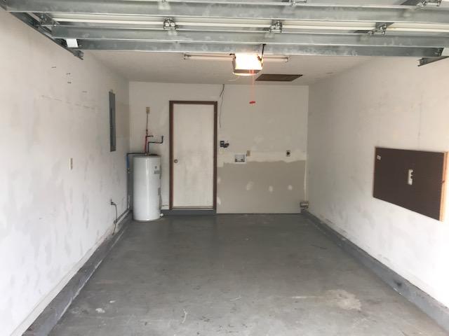 DENTON COURT UNIT 4 - Residential