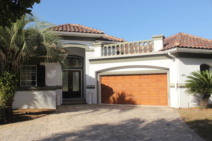 REGATTA BAY PATIO HOMES - Residential