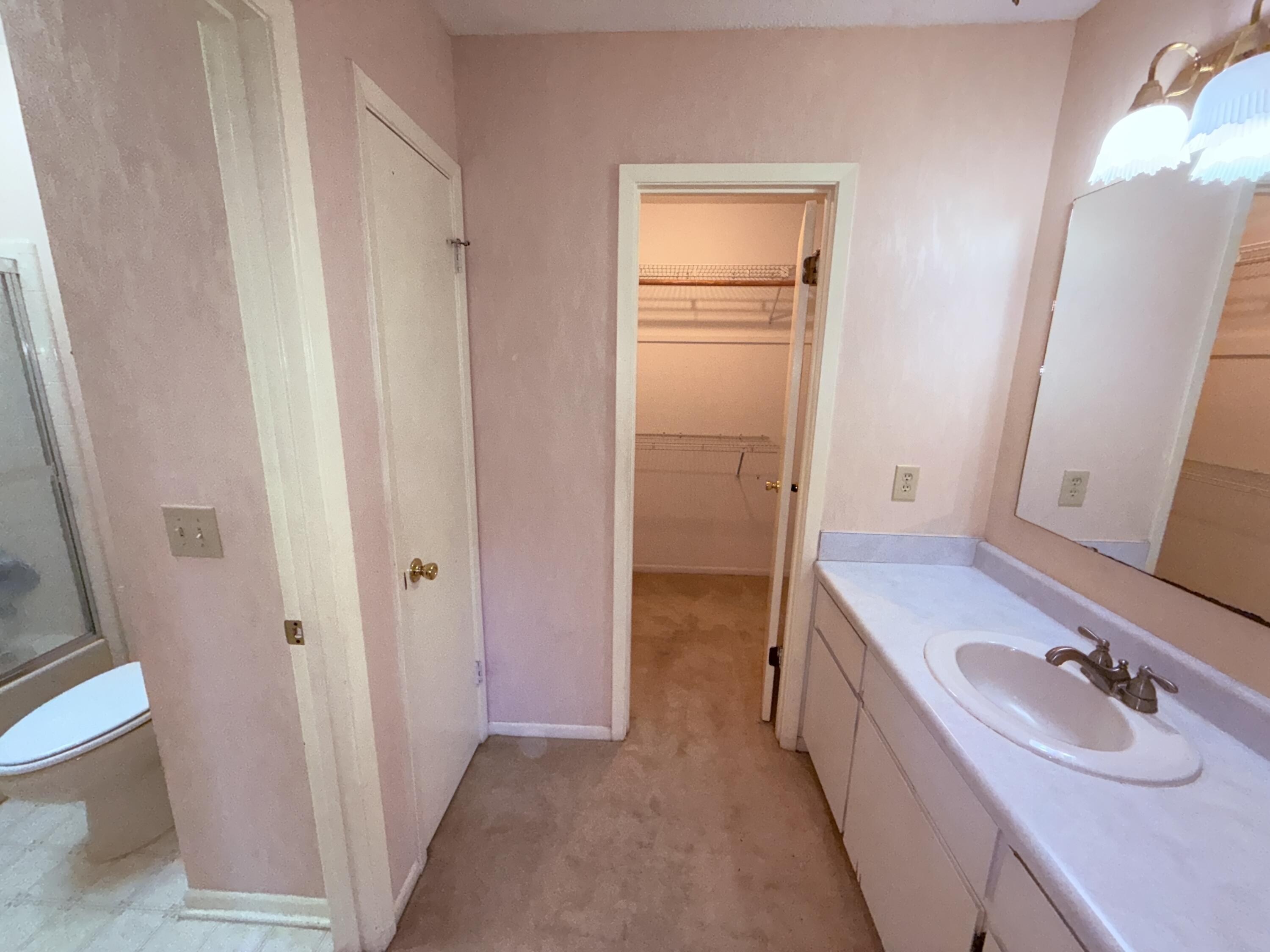 MARY ESTHER MANOR - Residential