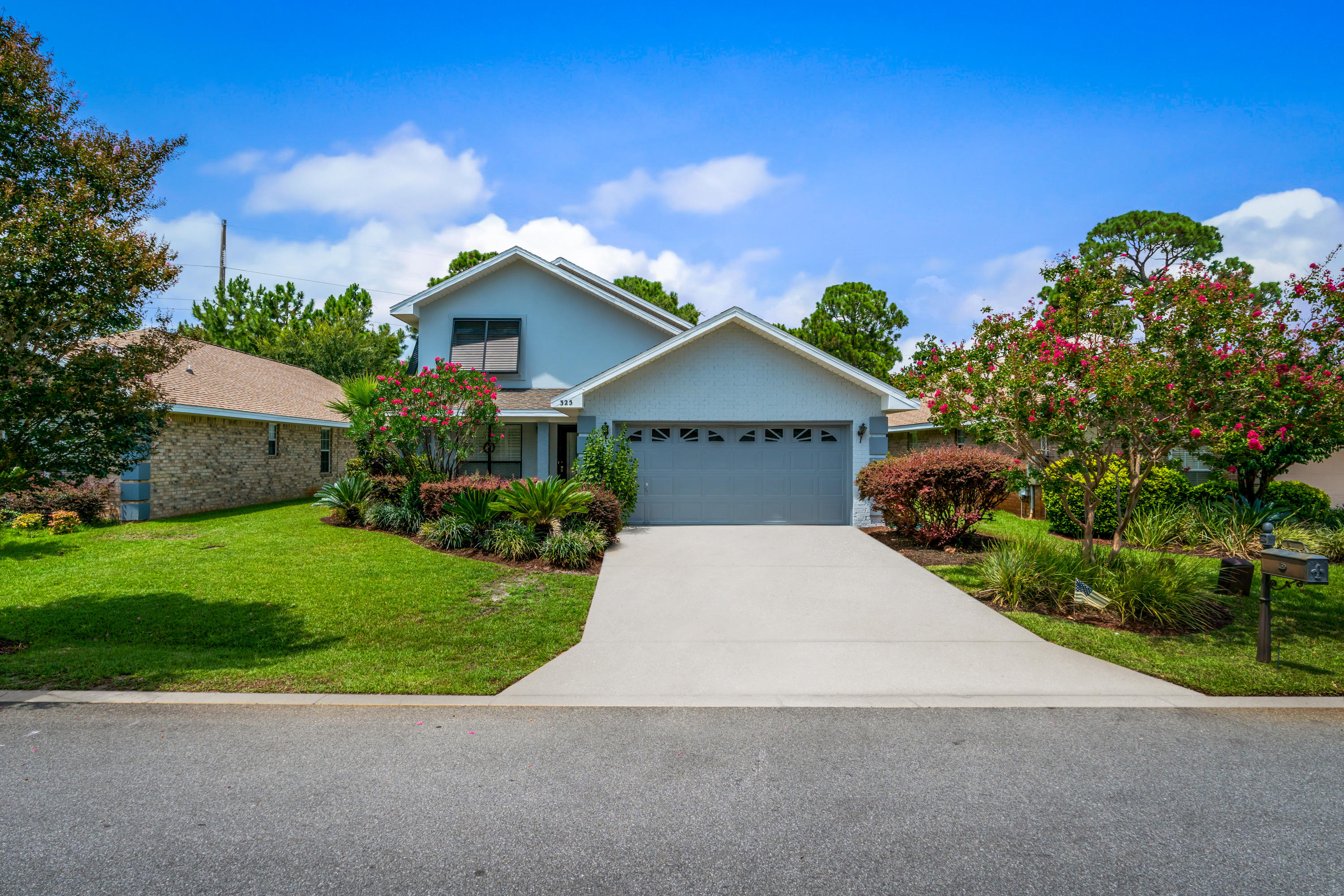 EMERALD LAKES PH 3 - Residential