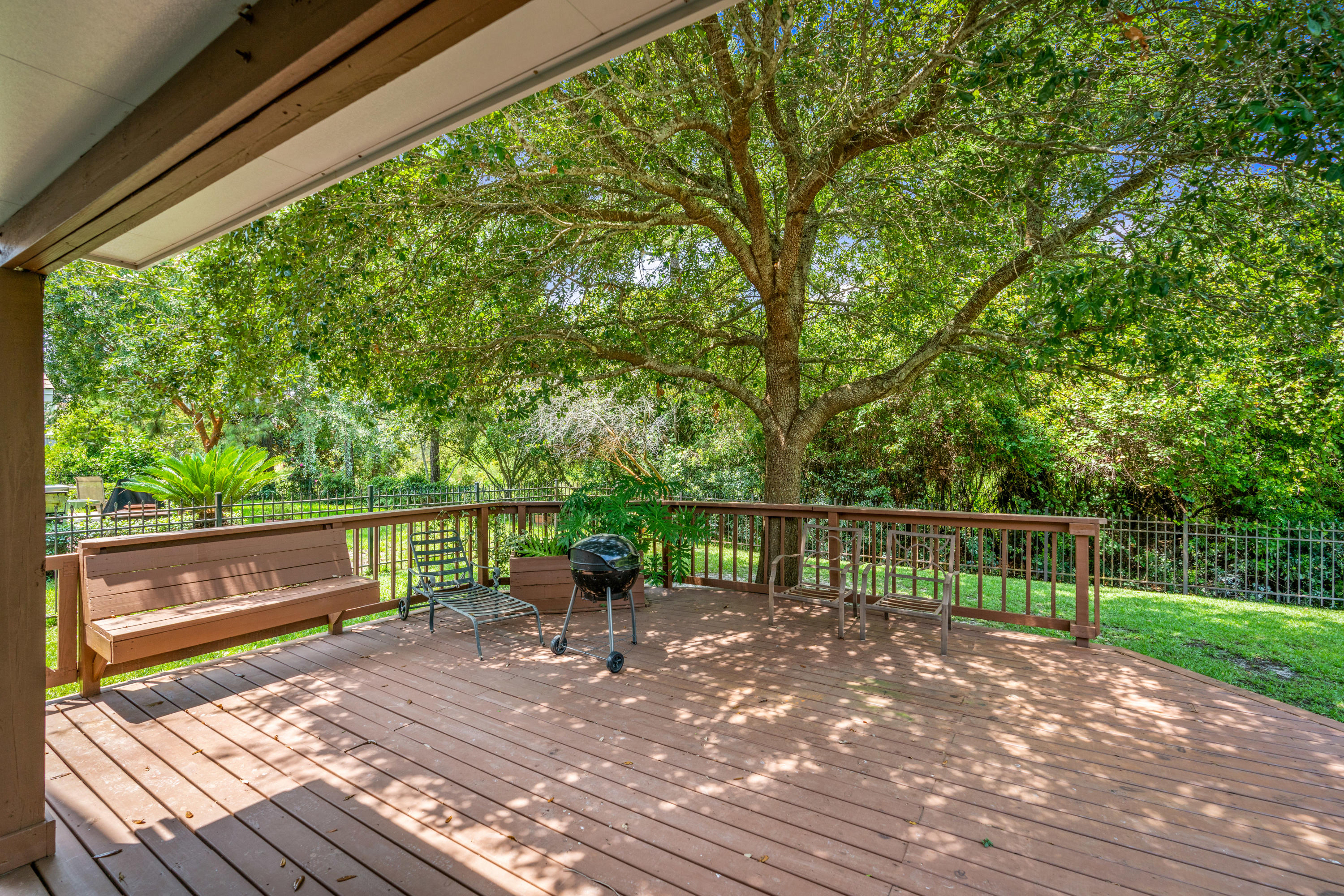 EMERALD LAKES PH 3 - Residential