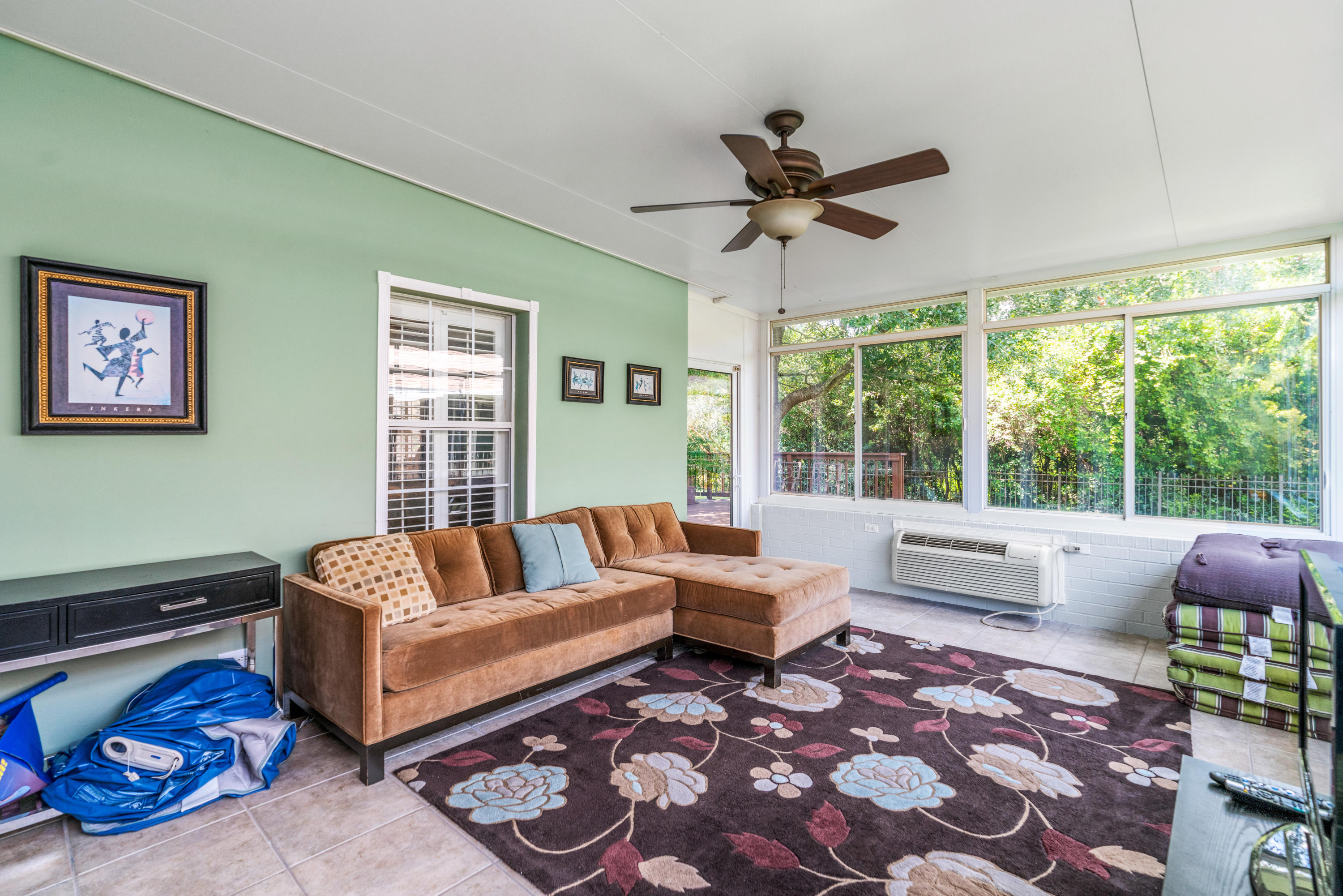 EMERALD LAKES PH 3 - Residential