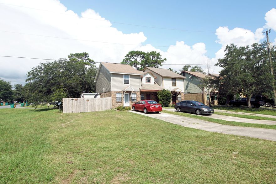 Move-In Ready! Why Rent when you can BUY!   This well maintained, clean END UNIT Townhome is ready for its new Owners! Living Room is spacious and transitions into the Eat-In kitchen, which is equipped with a gas stove/oven, and dishwasher. 
Guest Half Bath off of Kitchen, GREAT NEWS There is an indoor utility room with shelving and plenty of storage space. Bedrooms Upstairs The home has abundant storage too with many closets. attic storage and double closets in the master bedroom. ROOF is 2012 30-year dimensional shingle roof. Schedule your SHOWING now! **Furniture & Refrigerator DO NOT CONVEY -Not Included in Sale.**