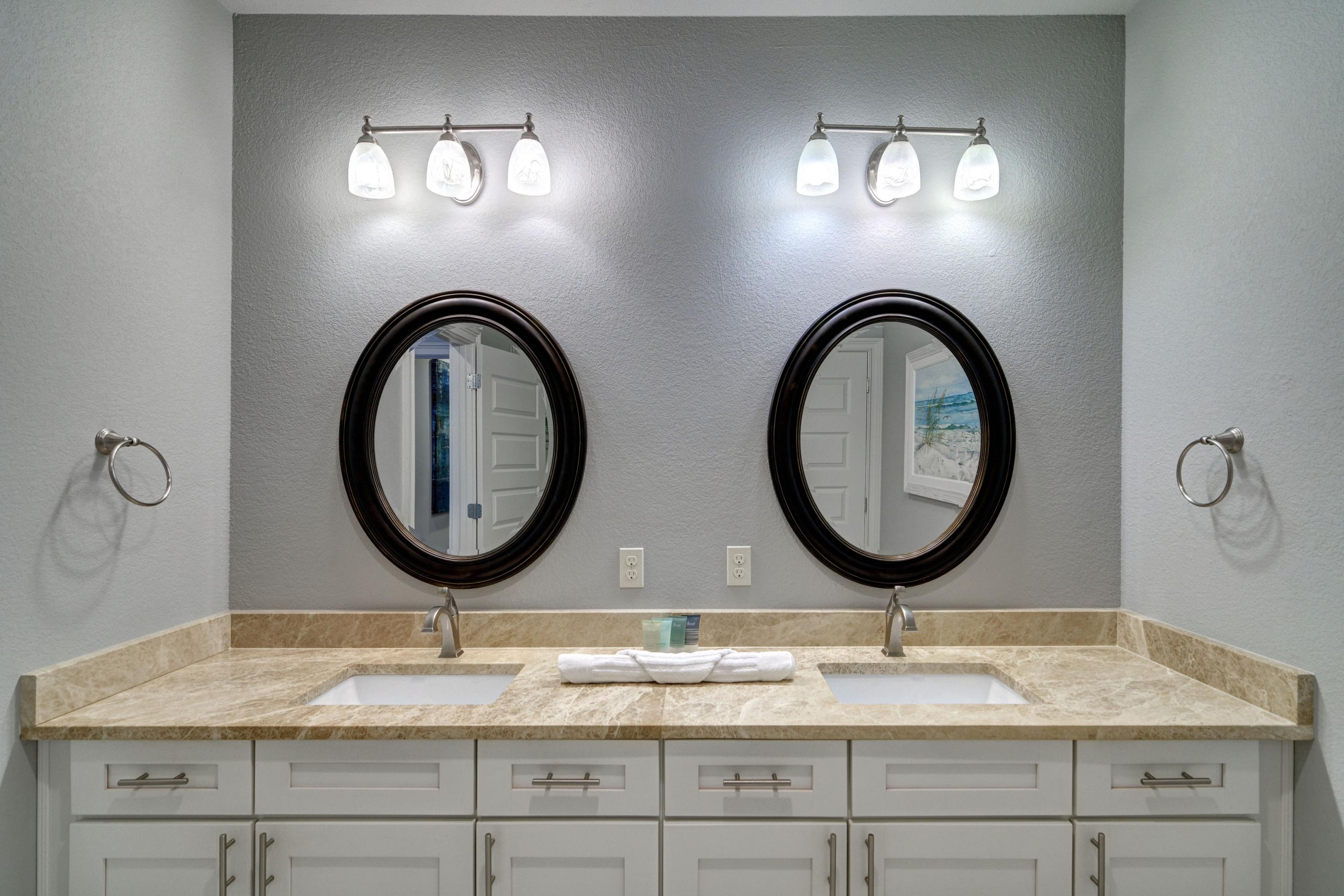 MIRAMAR BEACH VILLAS - Residential