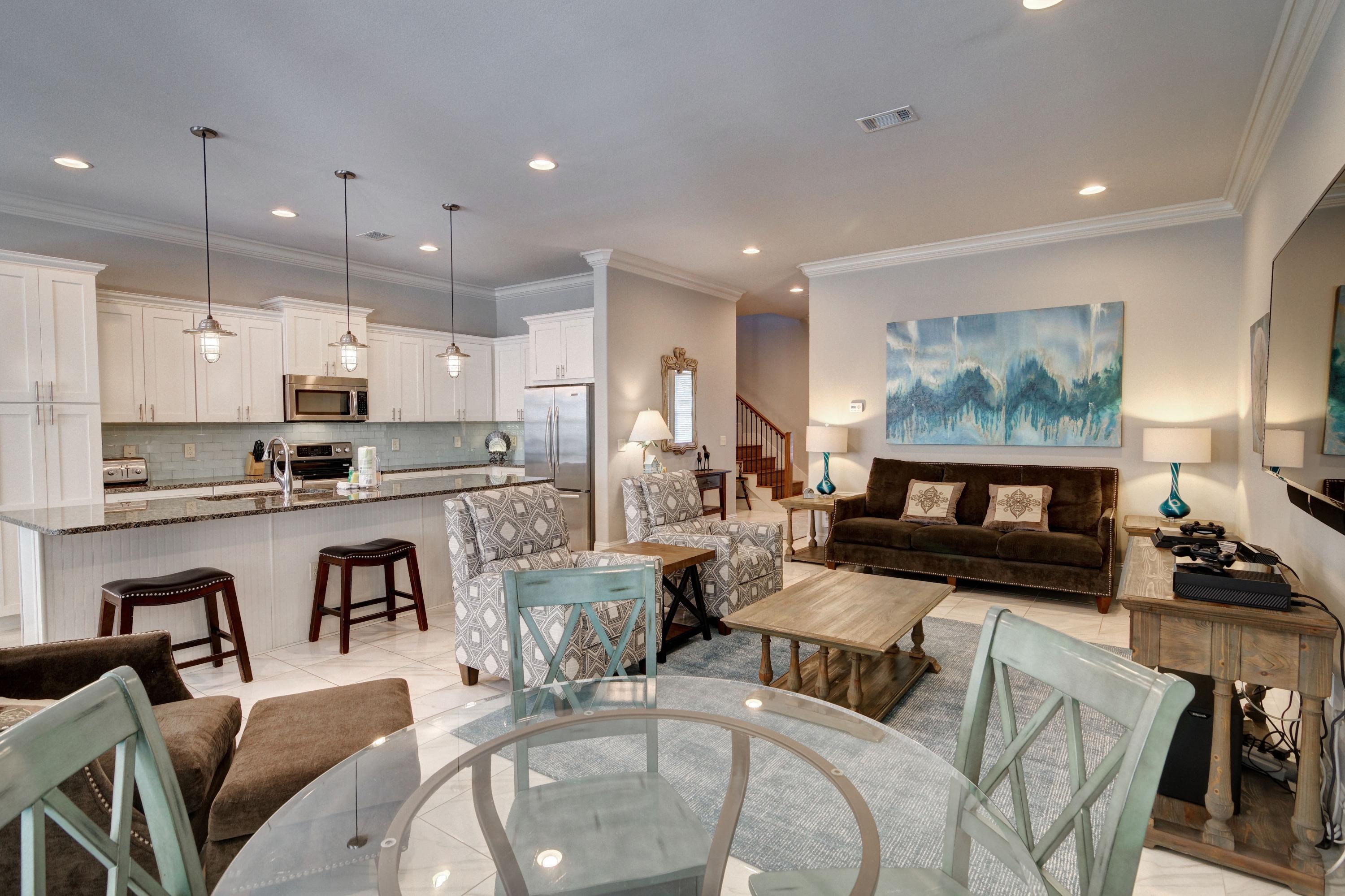 MIRAMAR BEACH VILLAS - Residential