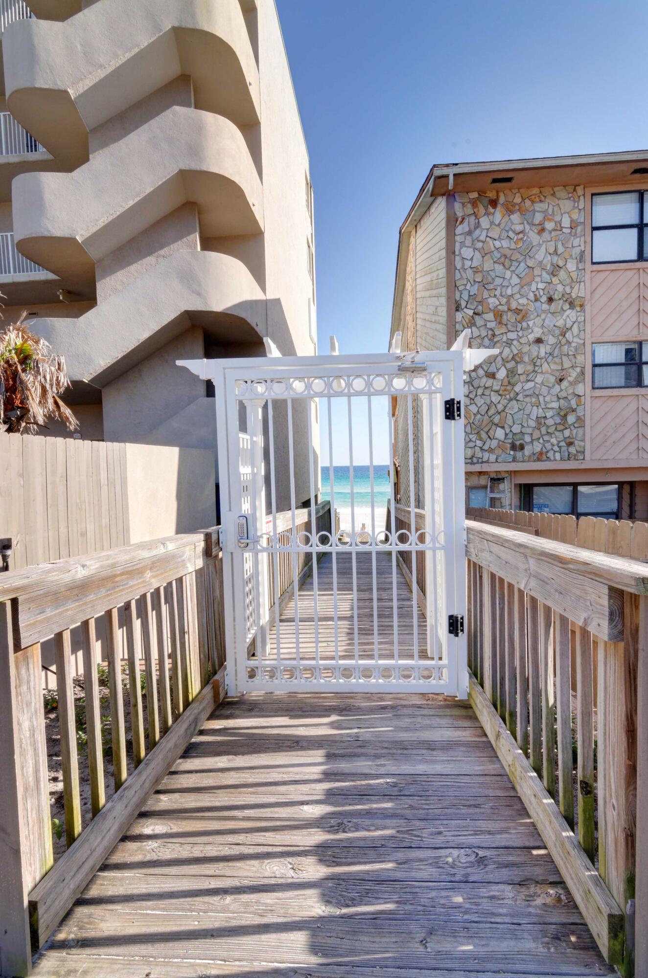 MIRAMAR BEACH VILLAS - Residential