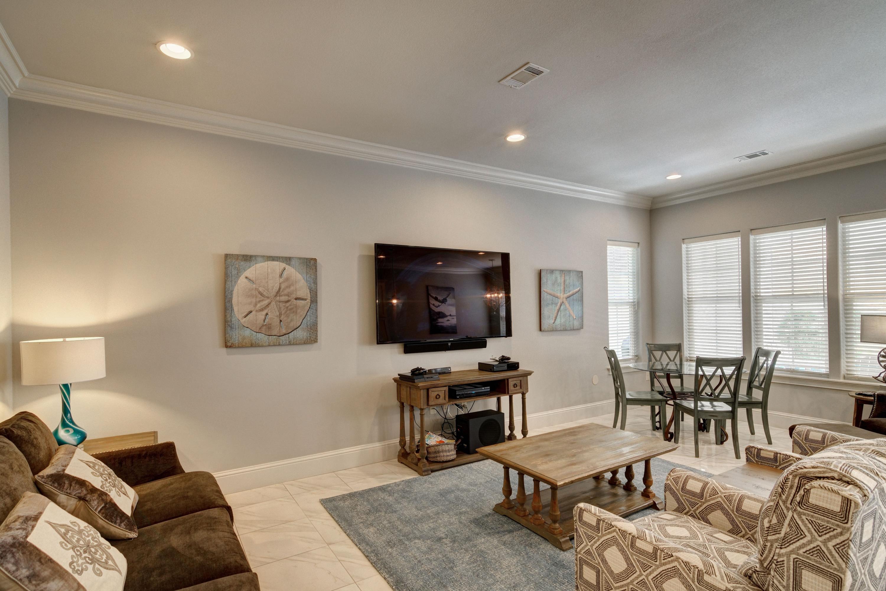 MIRAMAR BEACH VILLAS - Residential