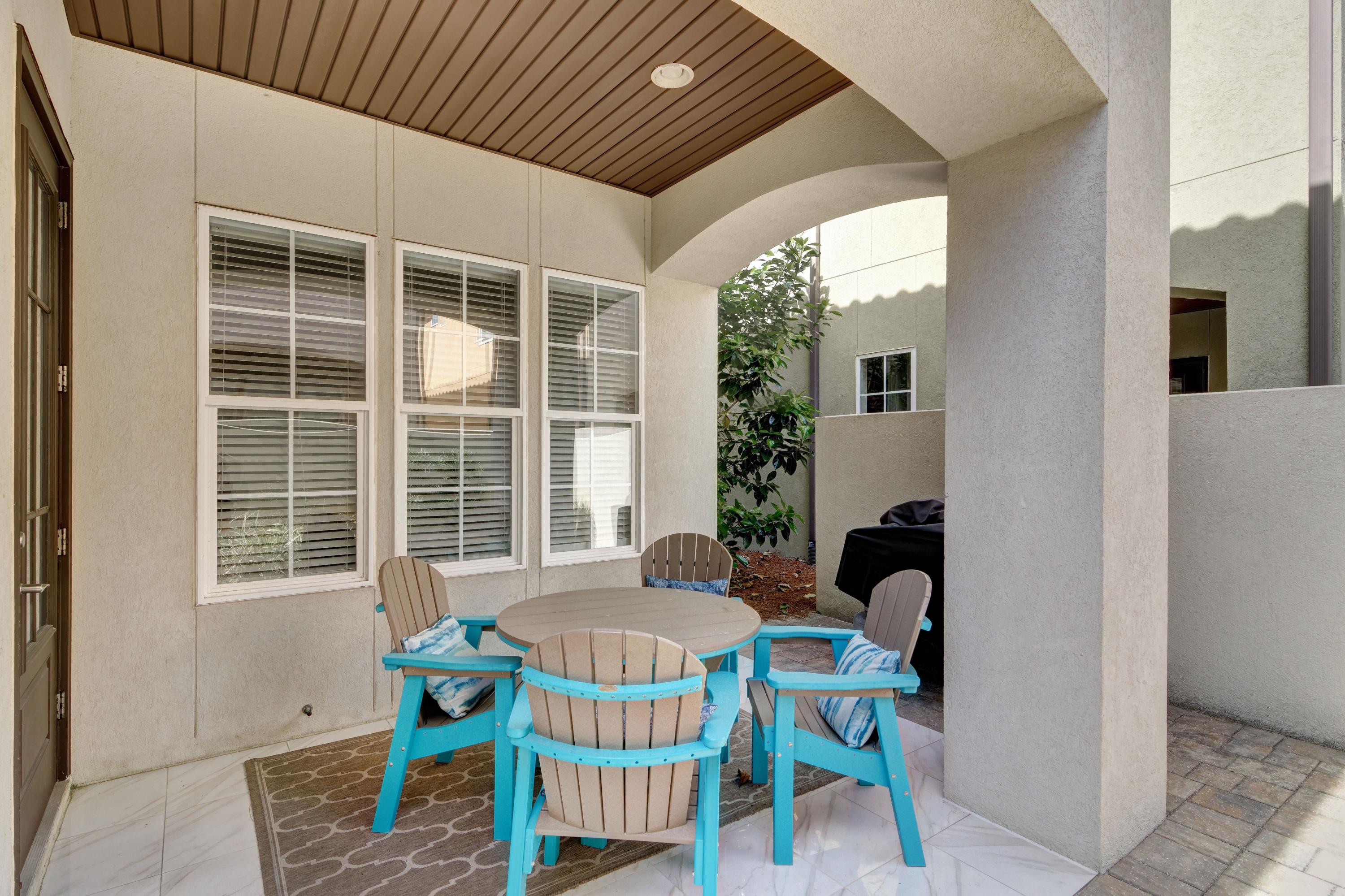 MIRAMAR BEACH VILLAS - Residential
