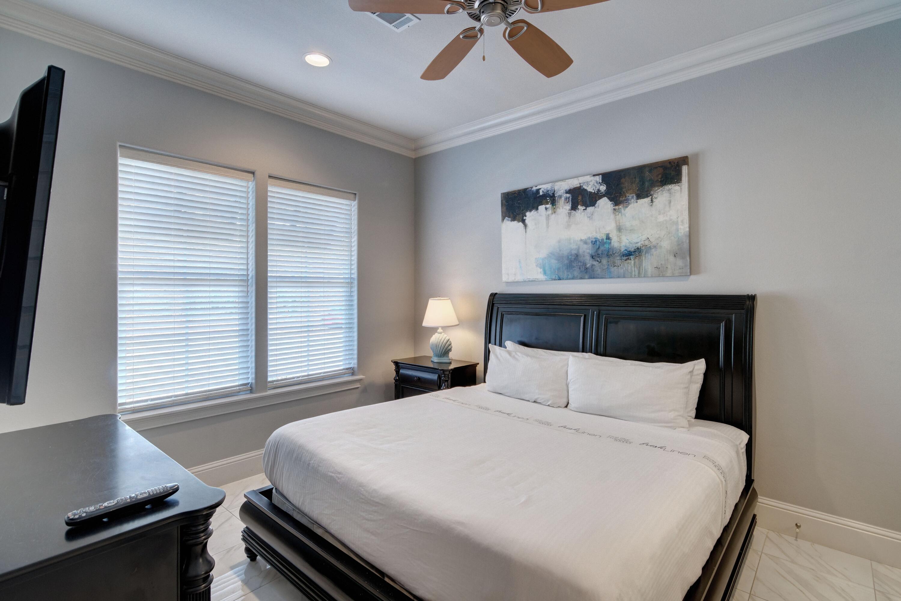 MIRAMAR BEACH VILLAS - Residential